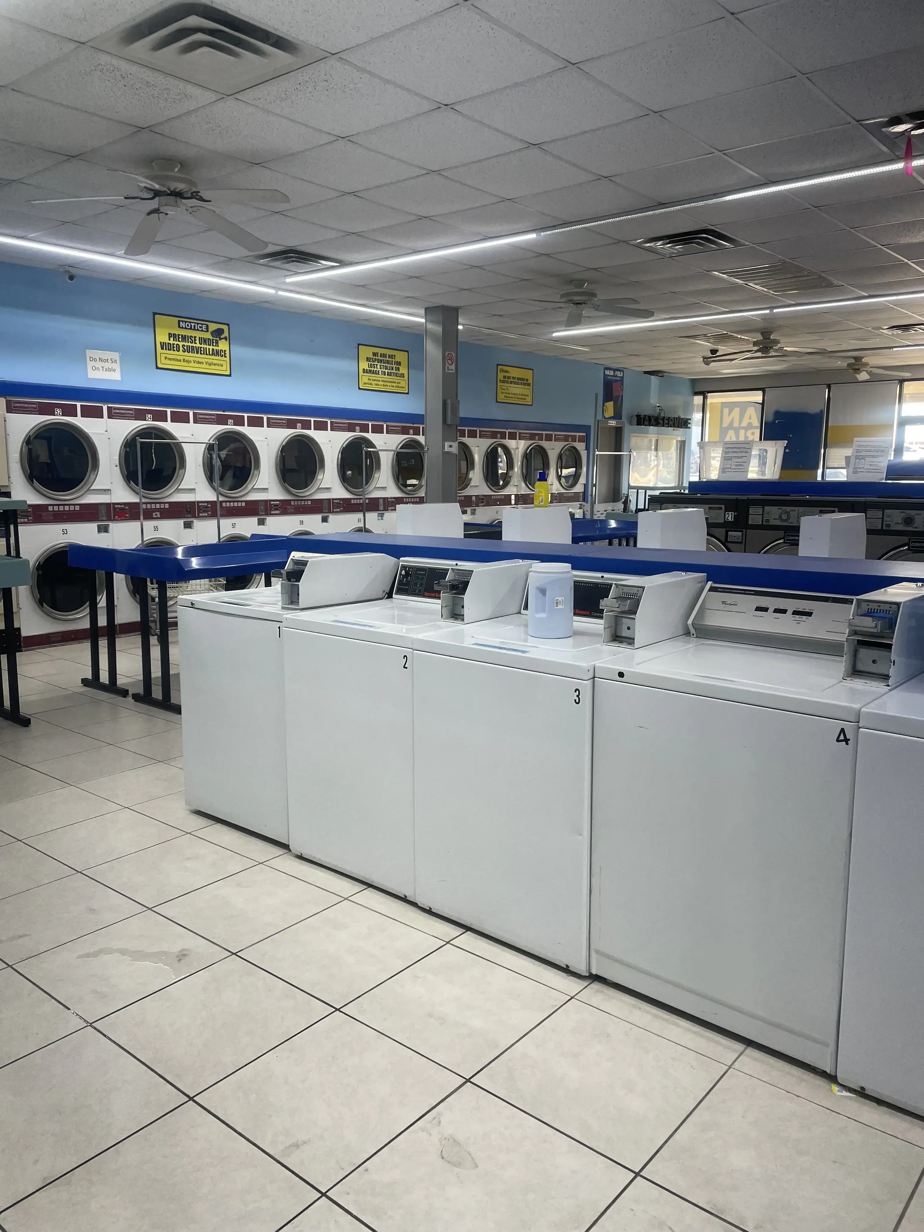 Happy Bubbles Laundry thumbnail 6