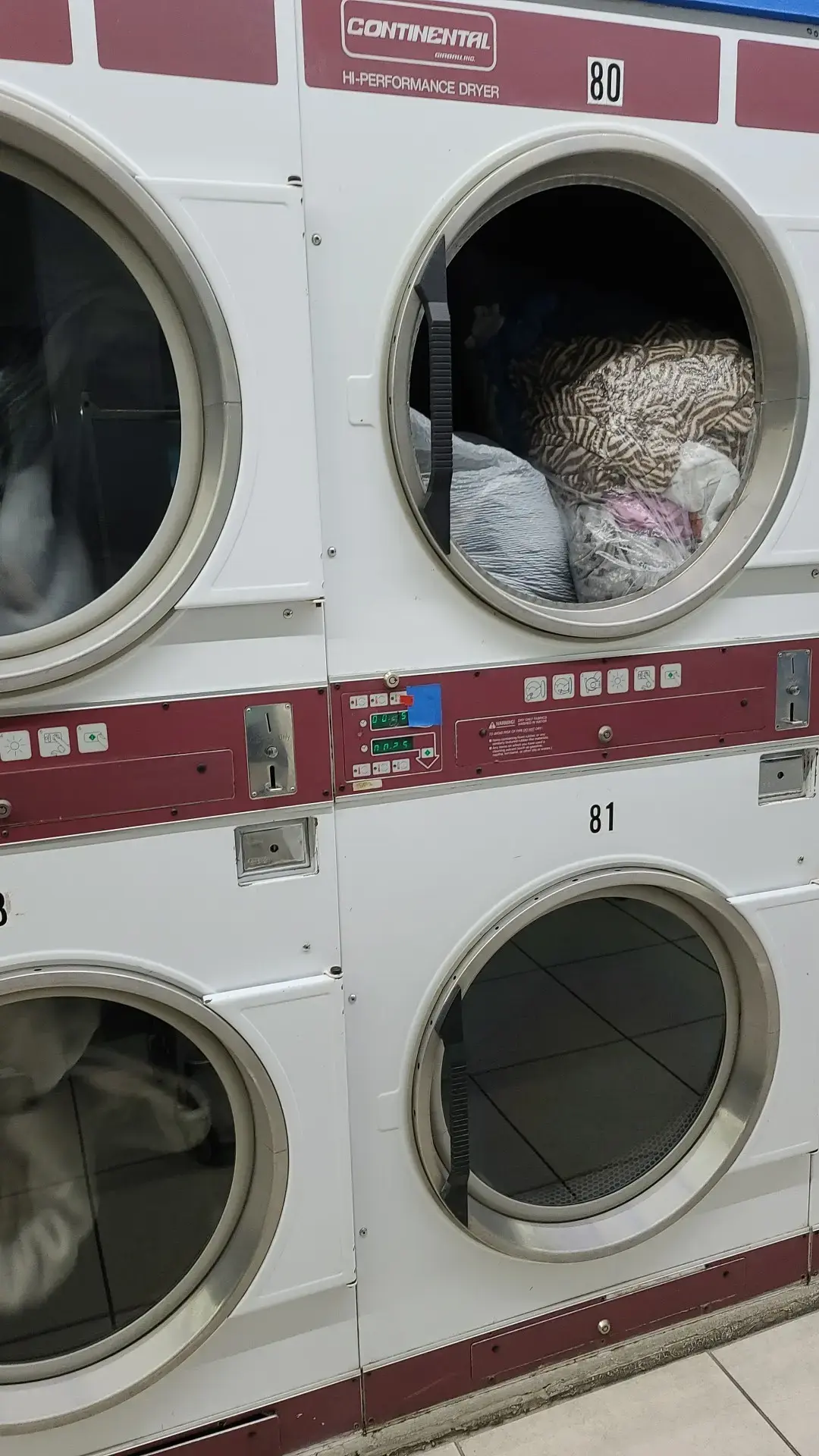 Happy Bubbles Laundry thumbnail 8