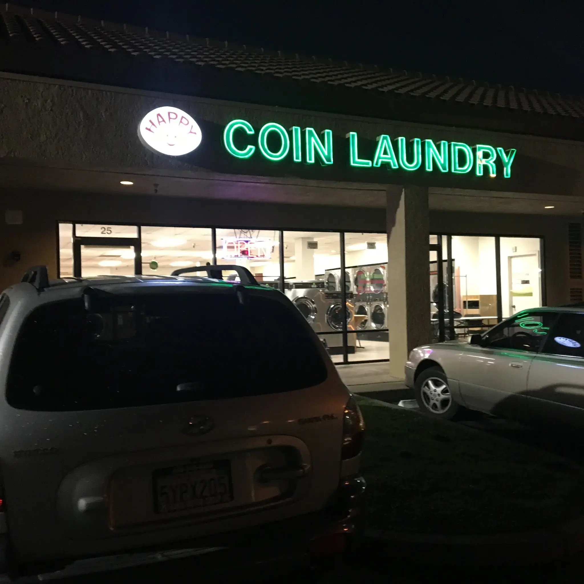 Happy Coin Laundry - Image 1