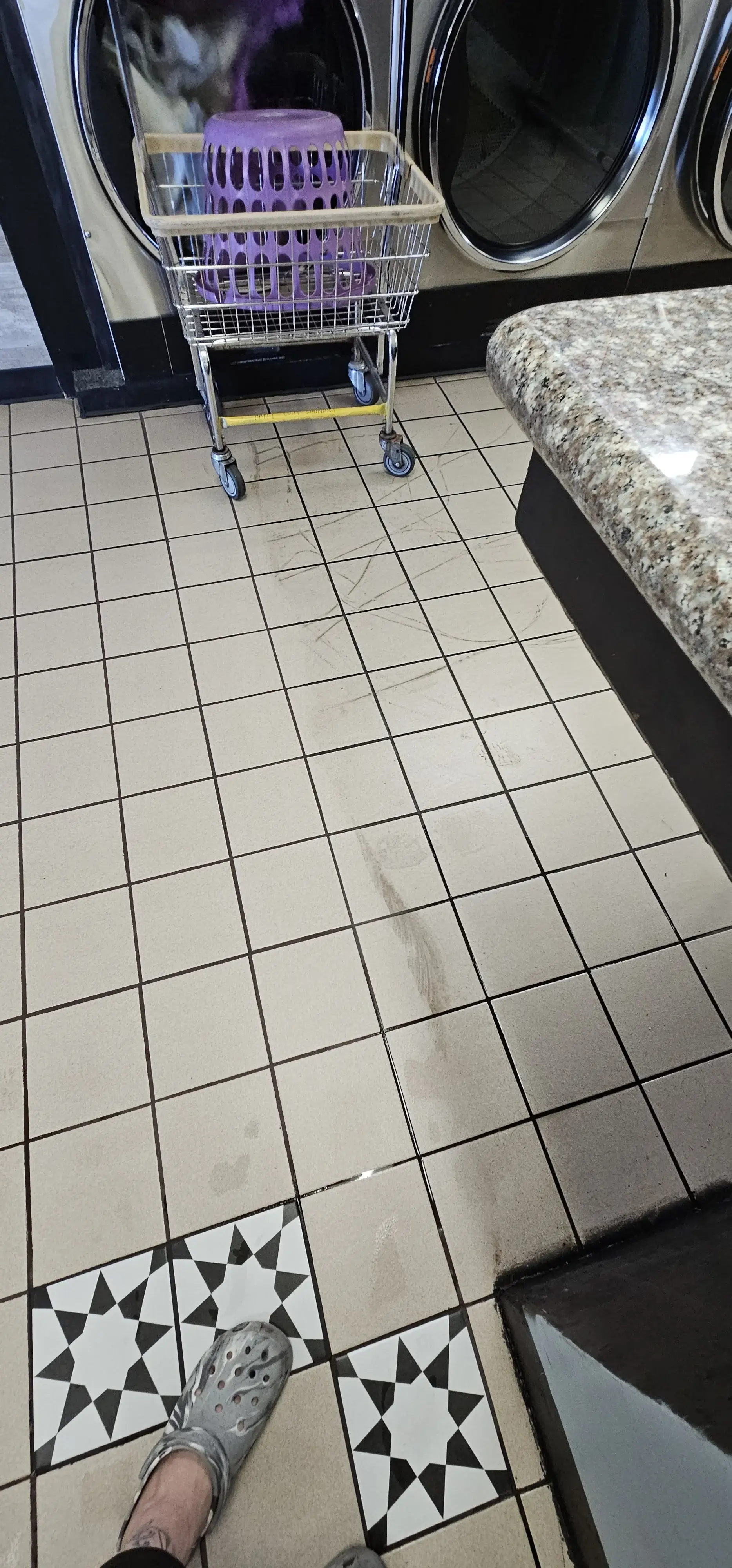 Happy Coin Laundry - Image 16