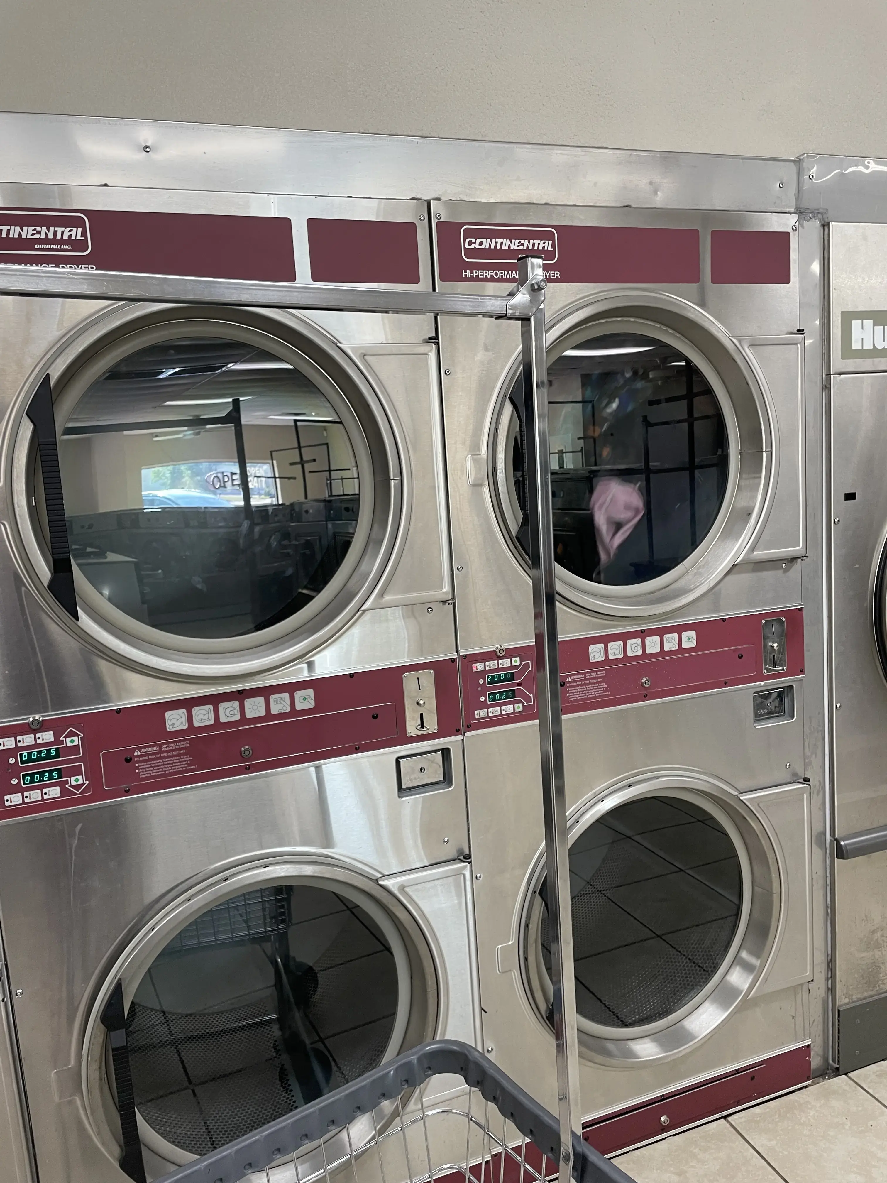 Happy Coin Laundry - Image 13