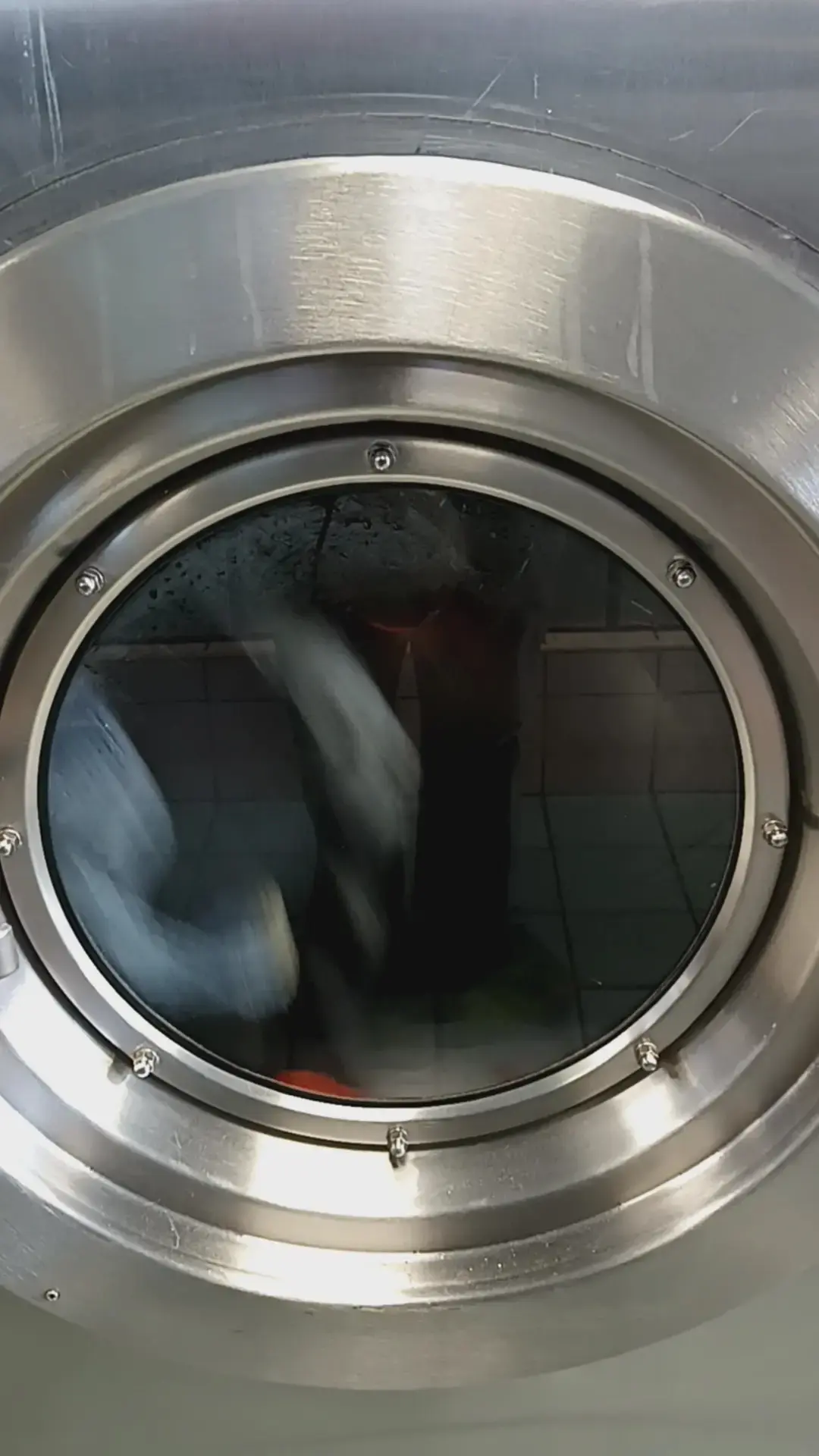 Happy Face Laundromat thumbnail 16