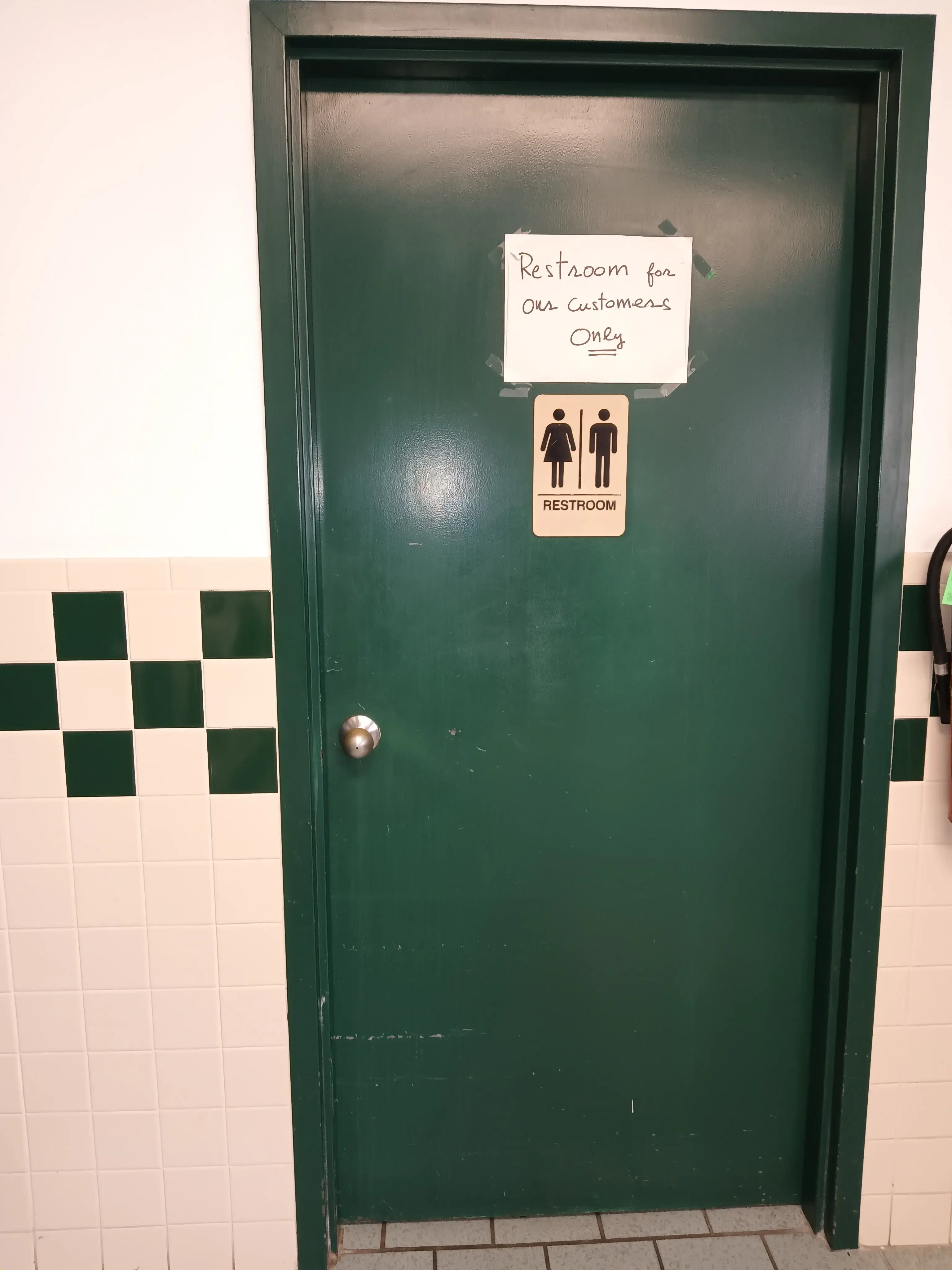 Happy Face Laundromat thumbnail 15