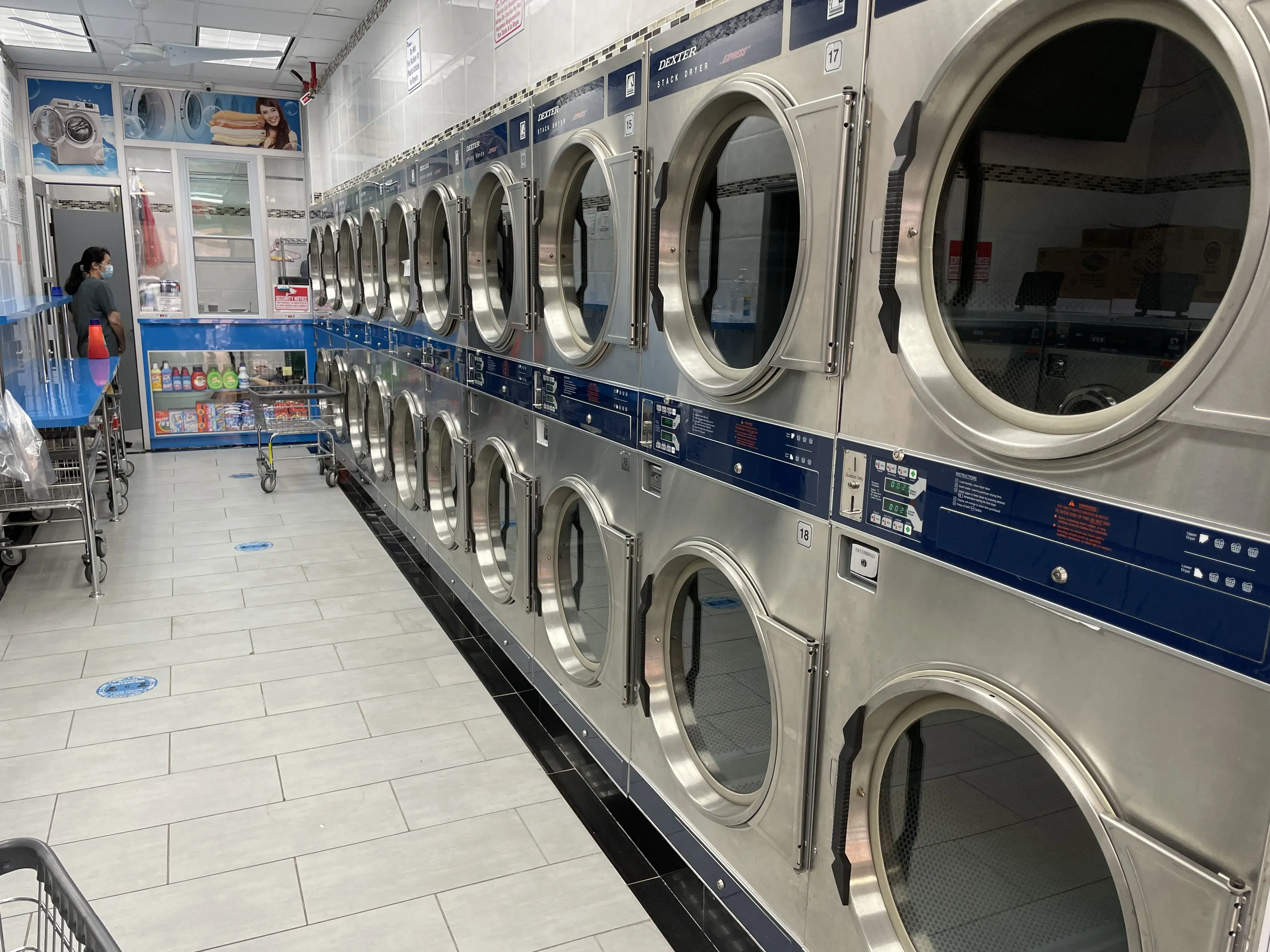 Happy Laundromat 2 - Image 1