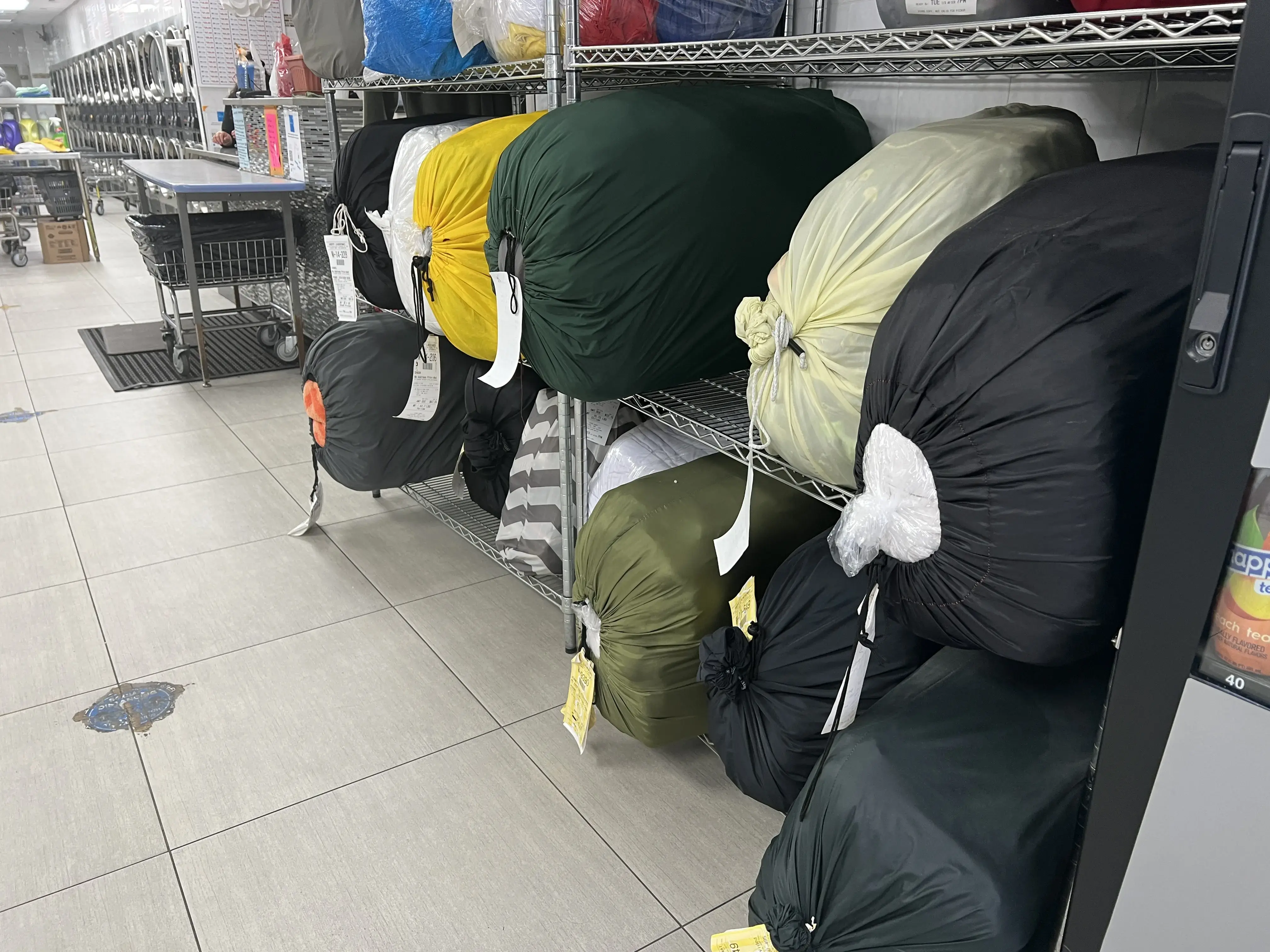 Happy Laundromat 3 - Image 7