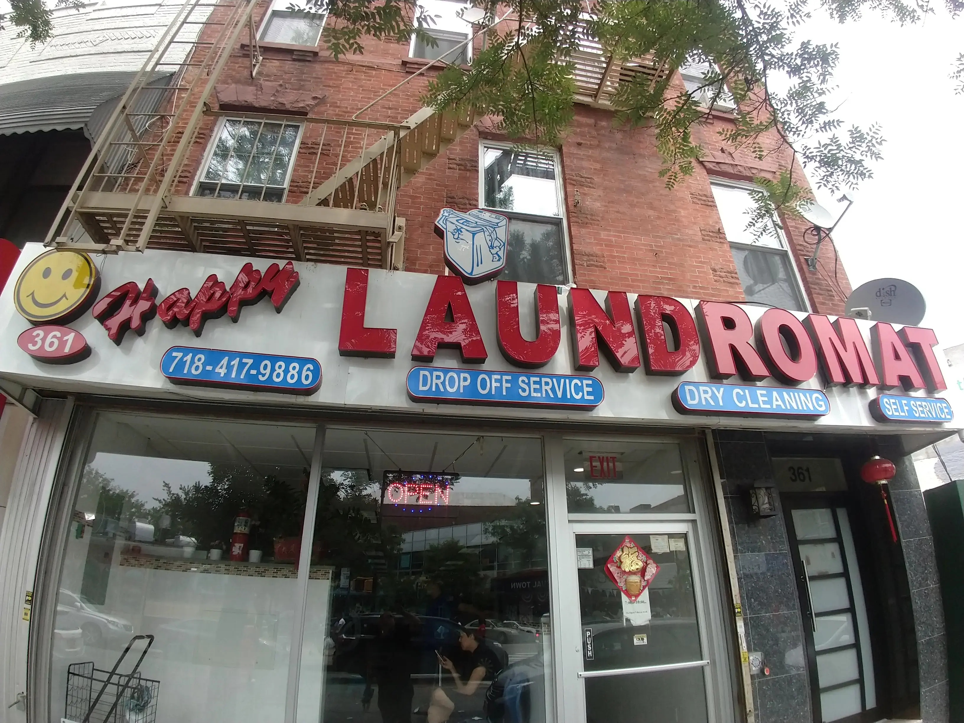 Happy Laundromat thumbnail 18