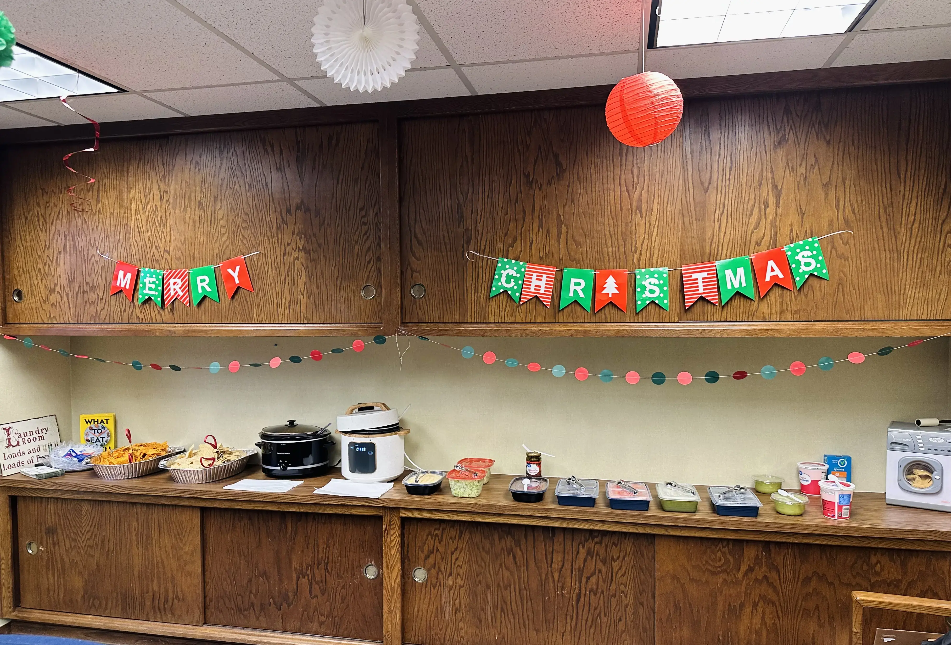 Happy Laundry and Dry Cleaning thumbnail 9