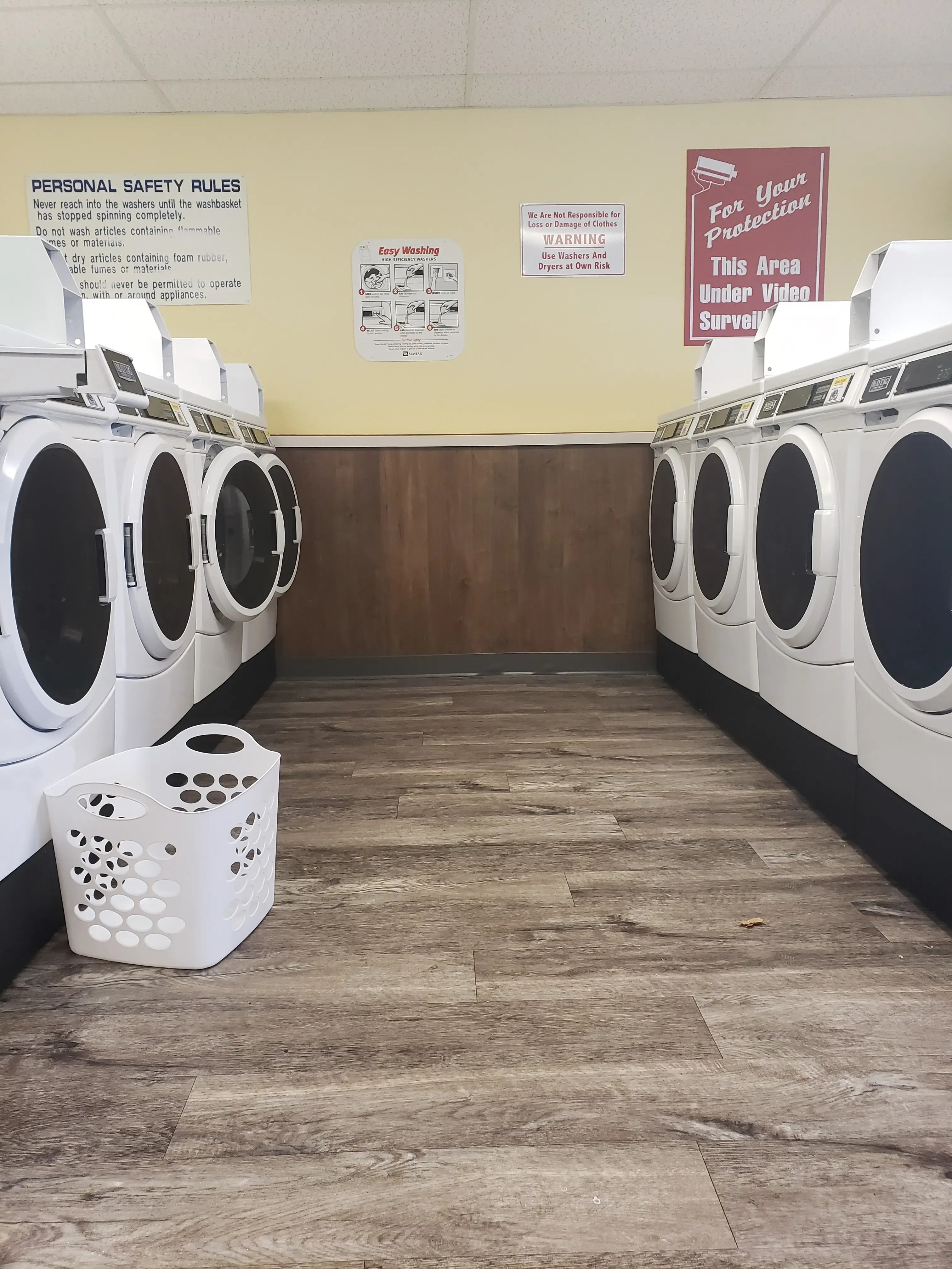 Happy Laundry and Dry Cleaning thumbnail 10