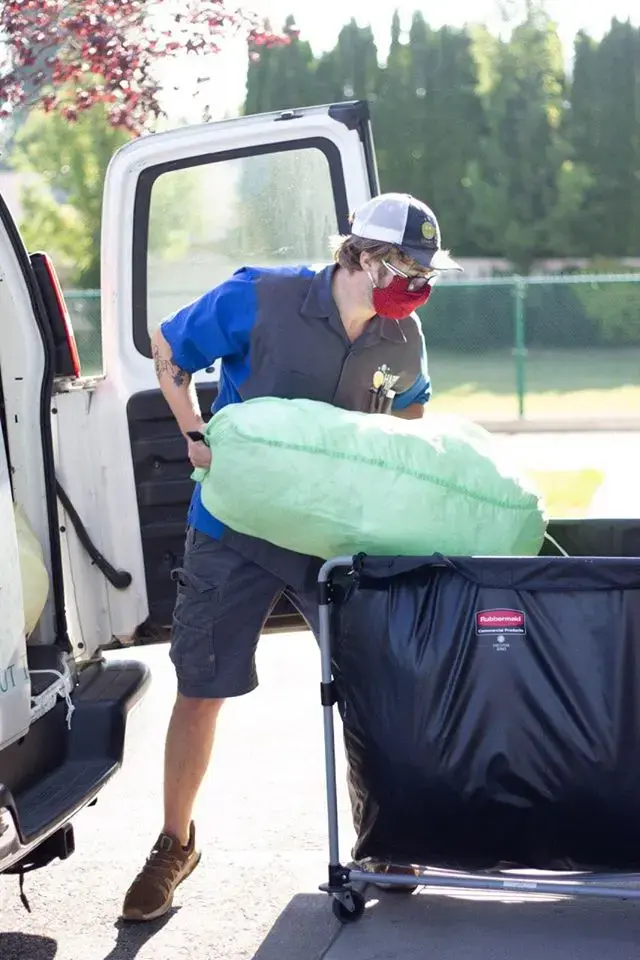 Happy Laundry and Linen Supply - Image 7