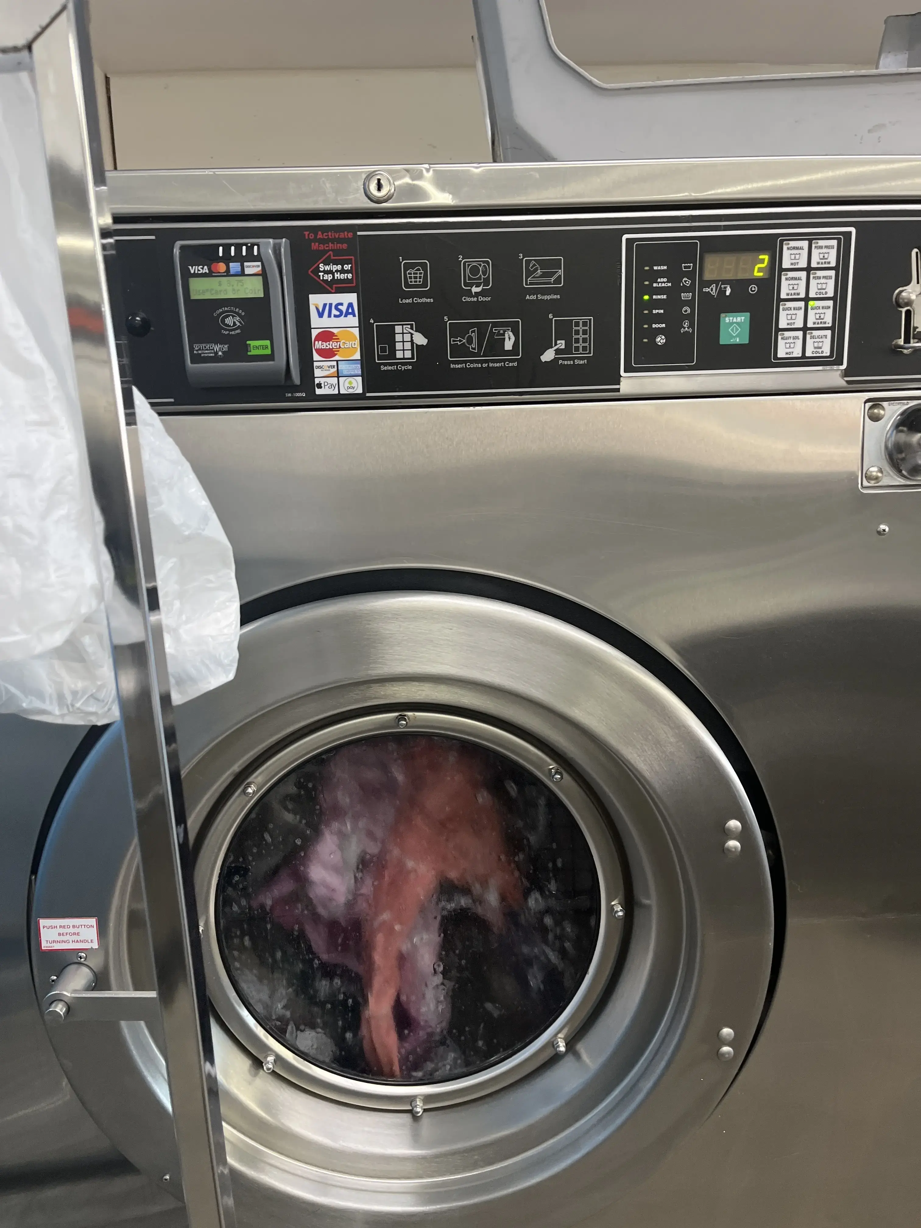 Happy Laundry Company thumbnail 3