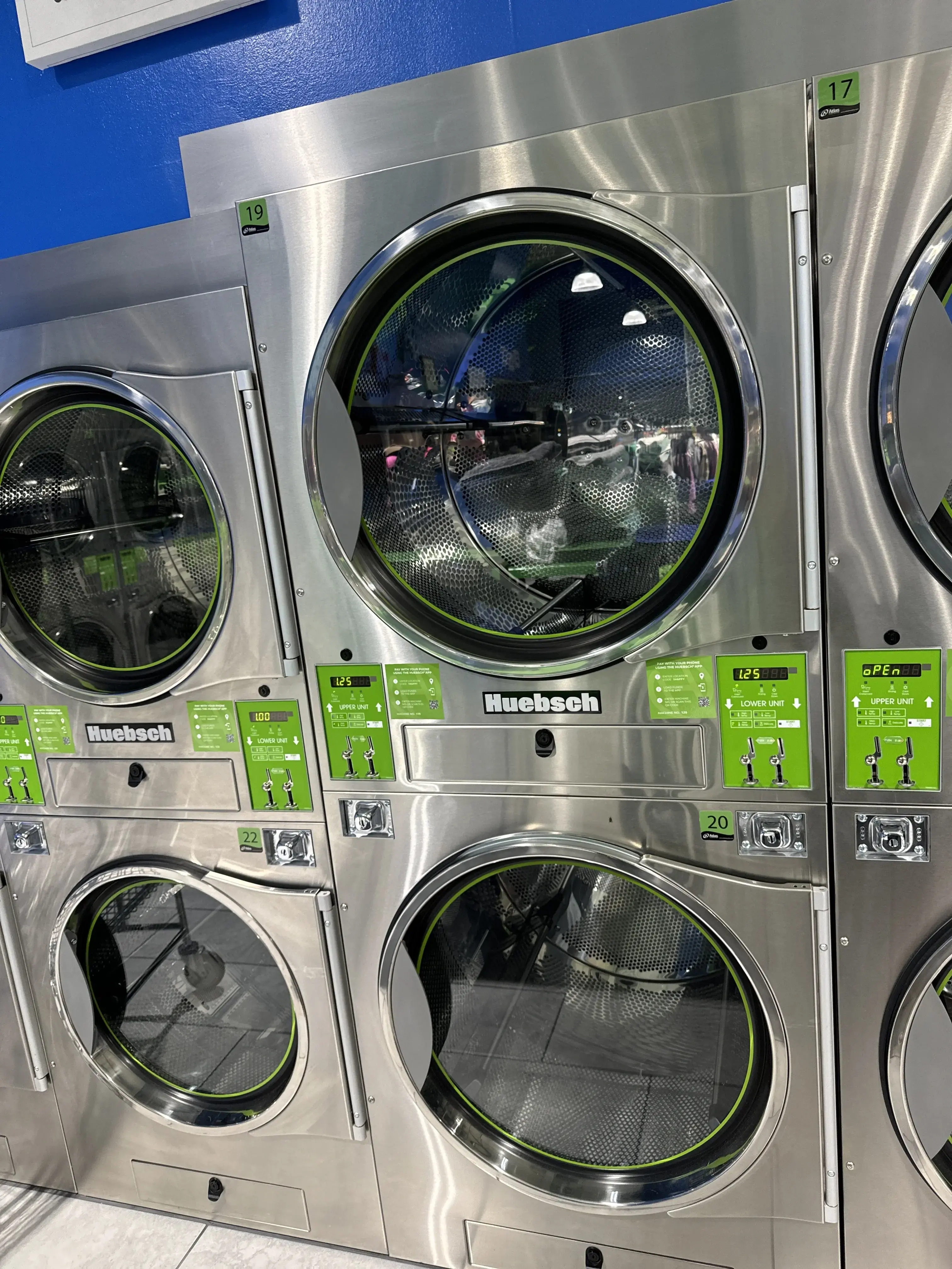 Happy Laundry Hub - Image 7