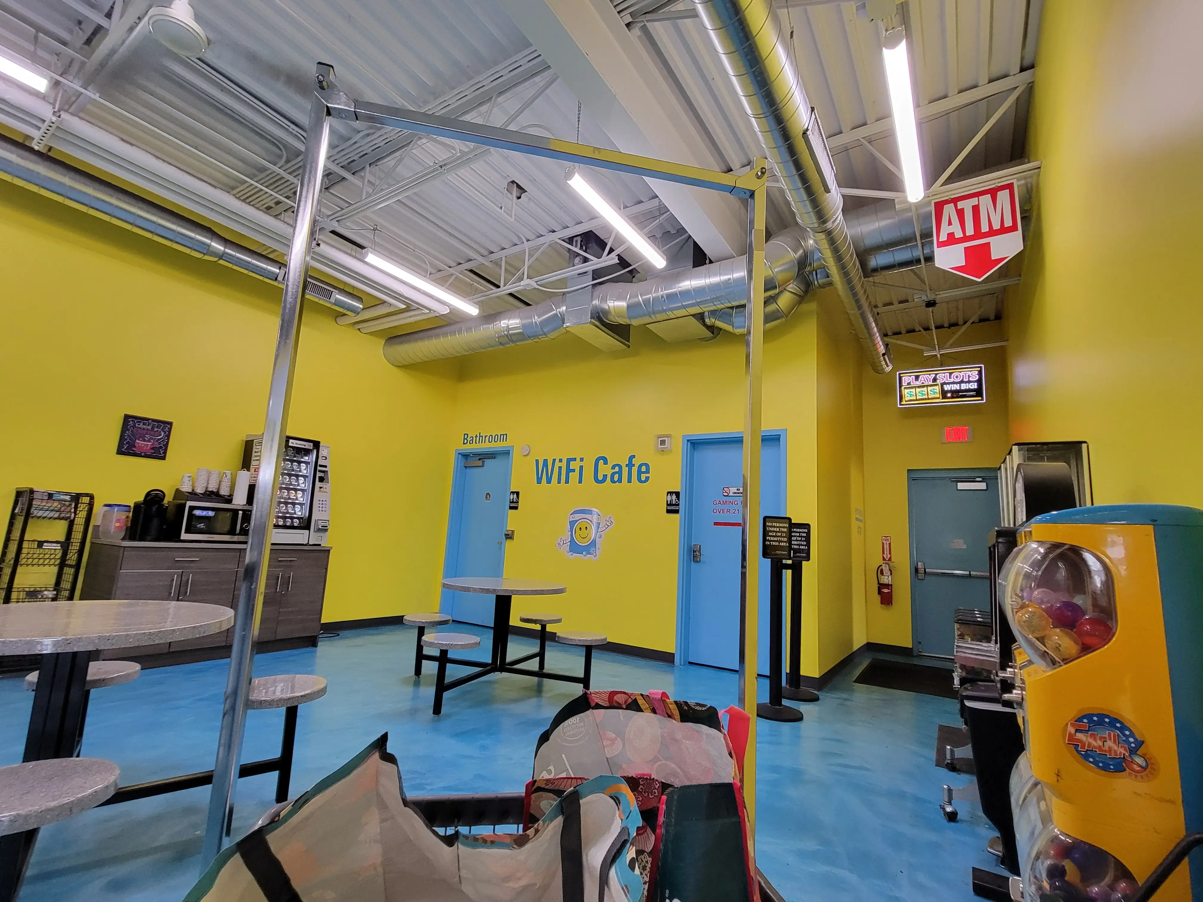 Happy Life Laundromat of Rockford - Image 3