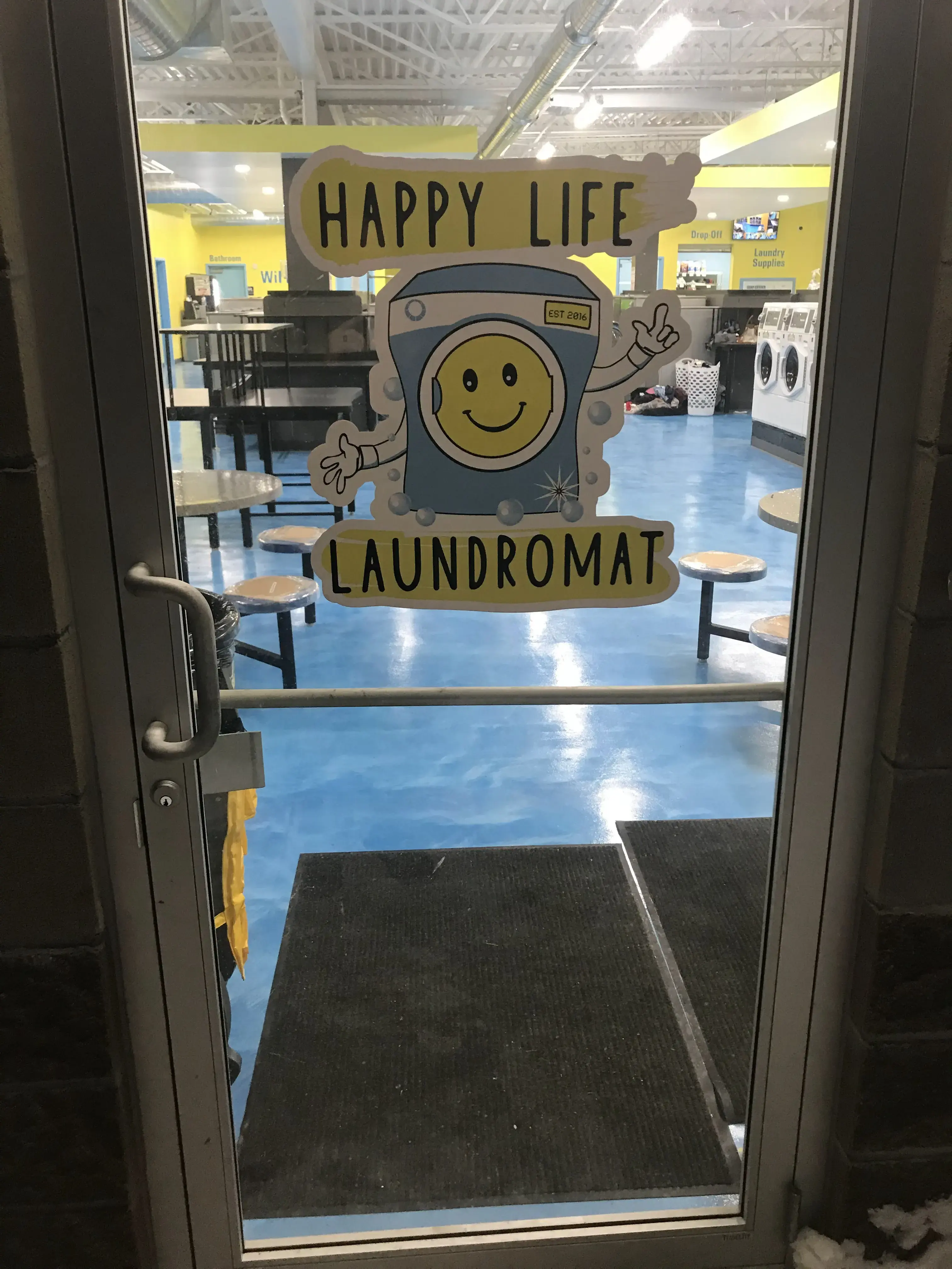 Happy Life Laundromat of Rockford thumbnail 16