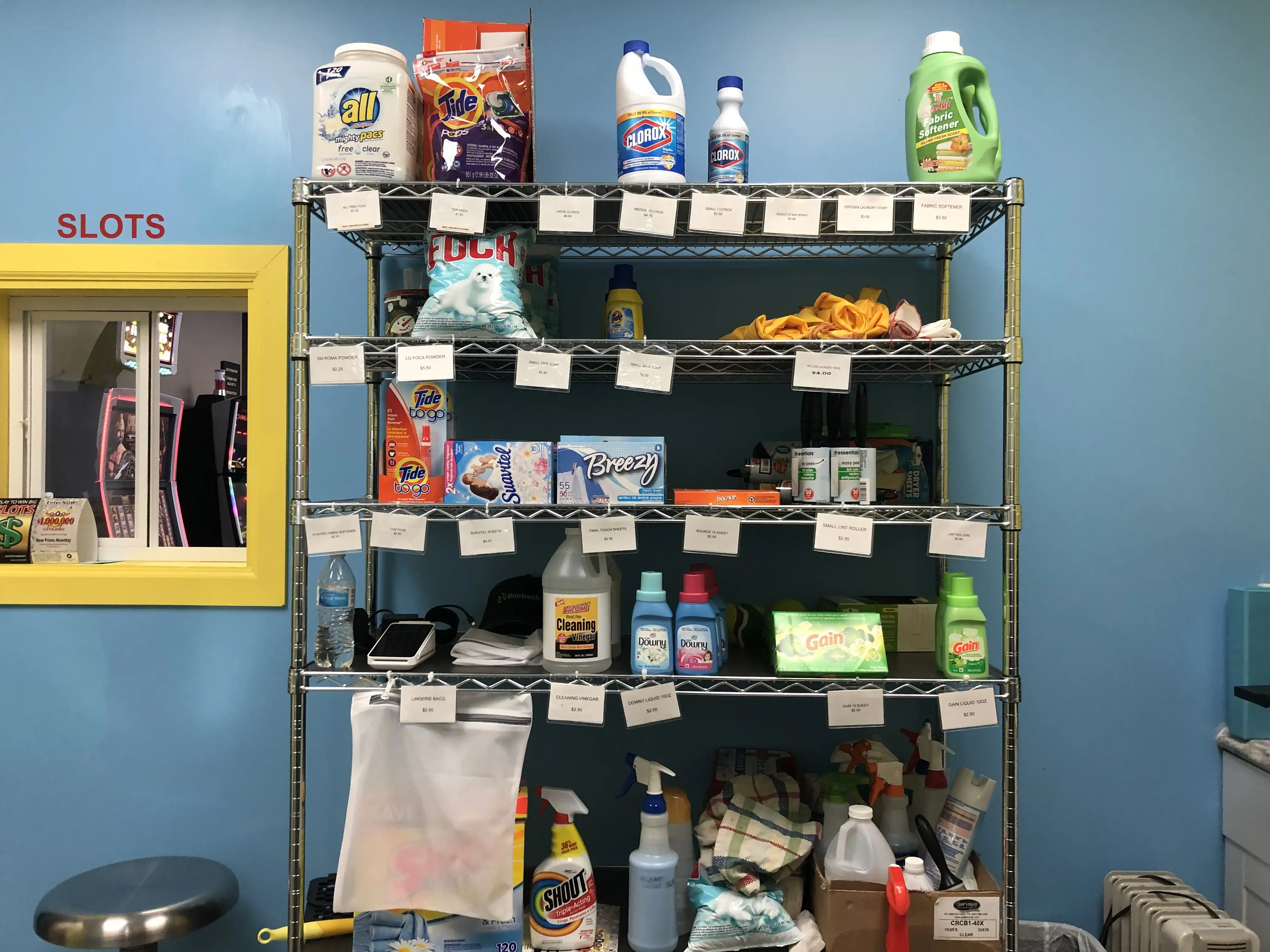 Happy Life Laundromat of Rockford thumbnail 12
