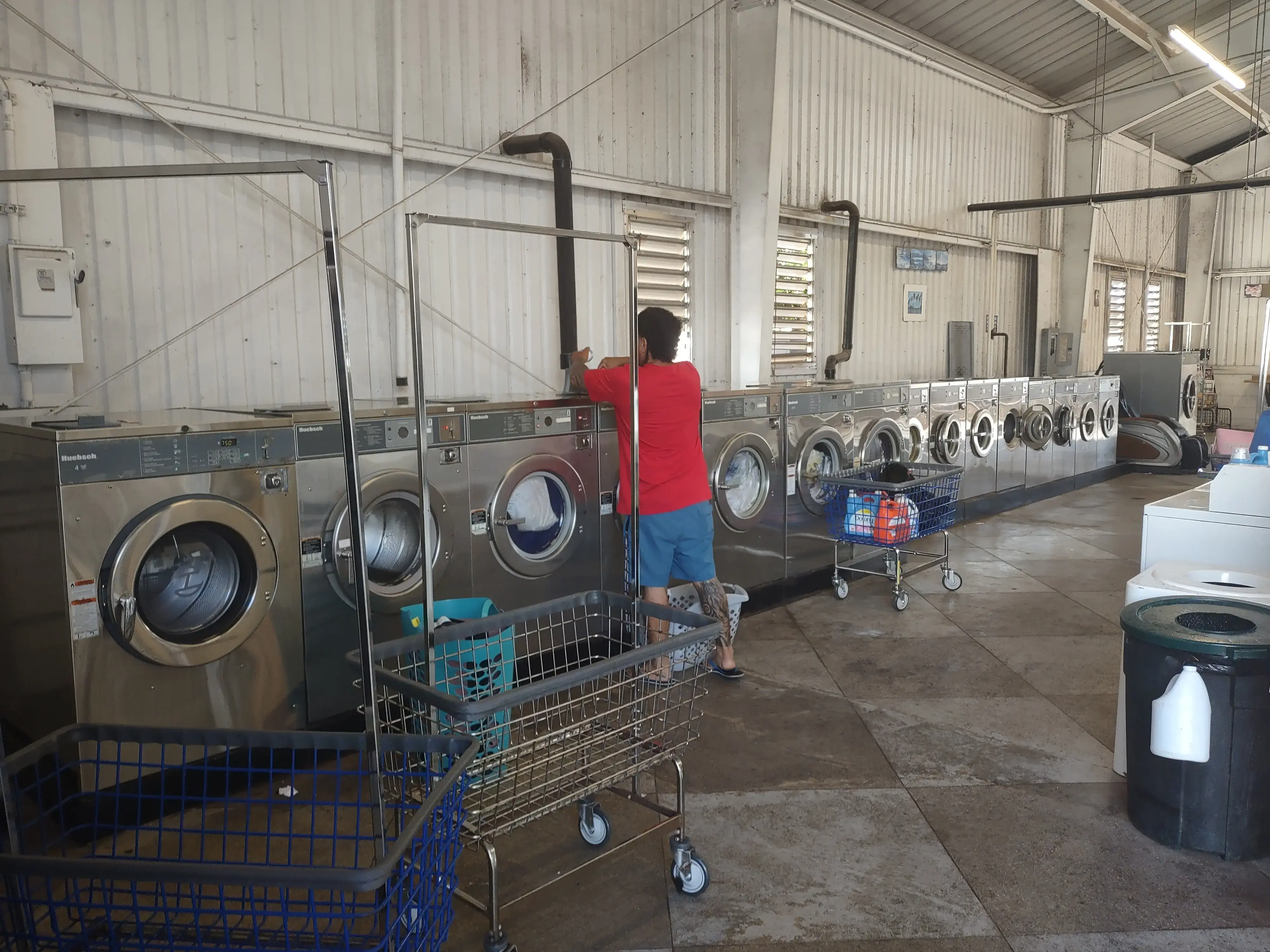 Happy Valley Laundromat - Image 19