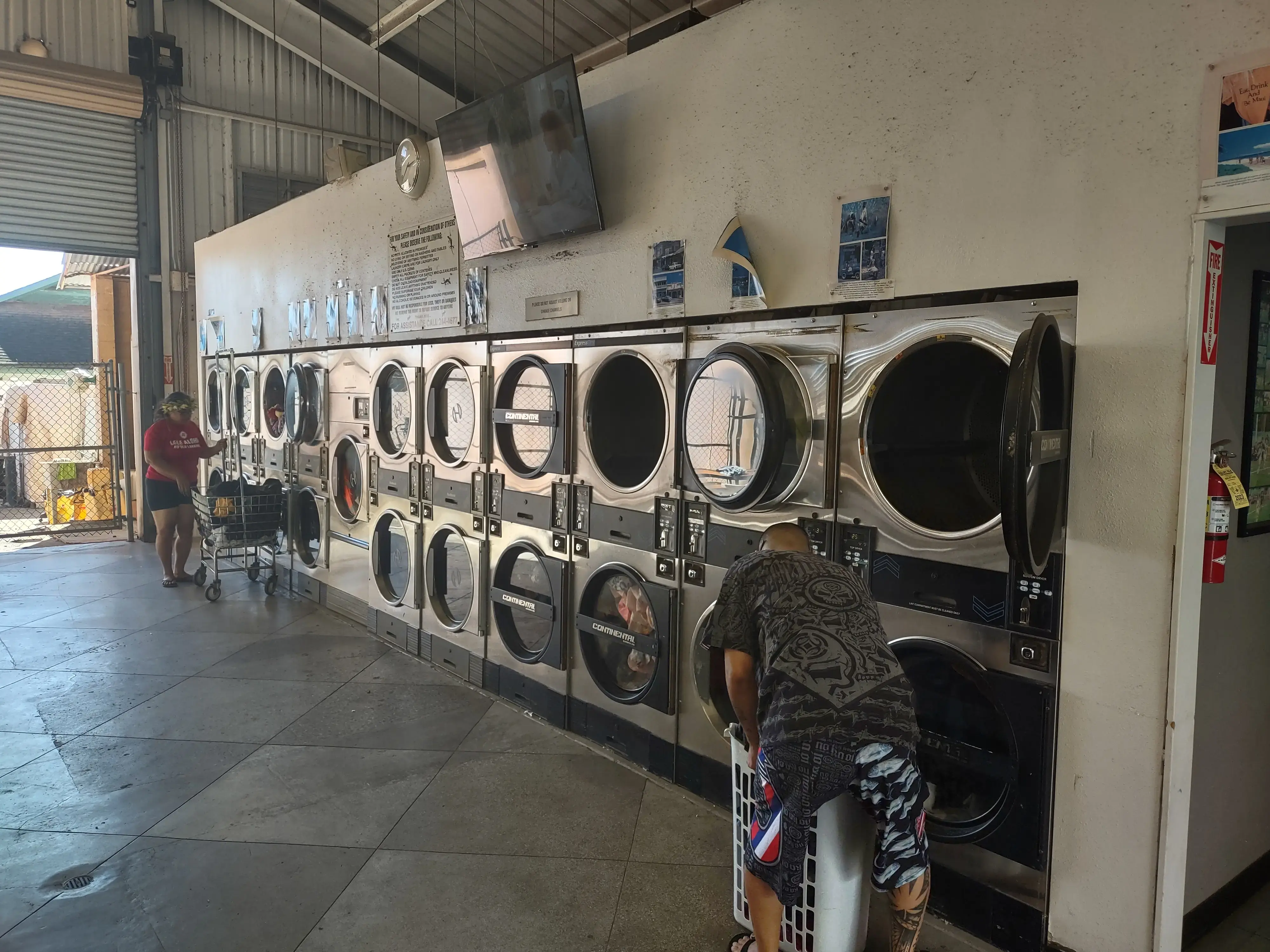 Happy Valley Laundromat thumbnail 17
