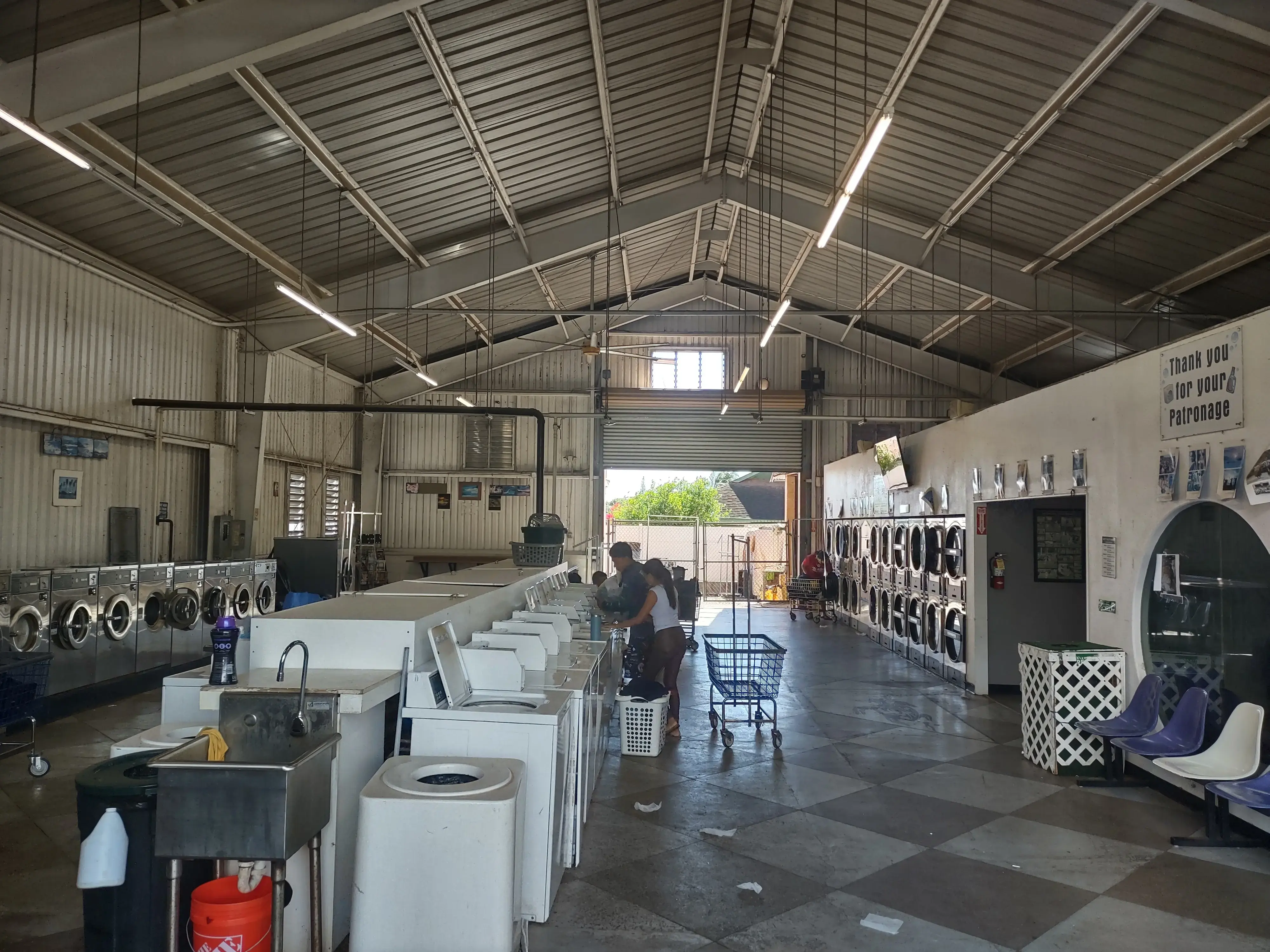 Happy Valley Laundromat thumbnail 3