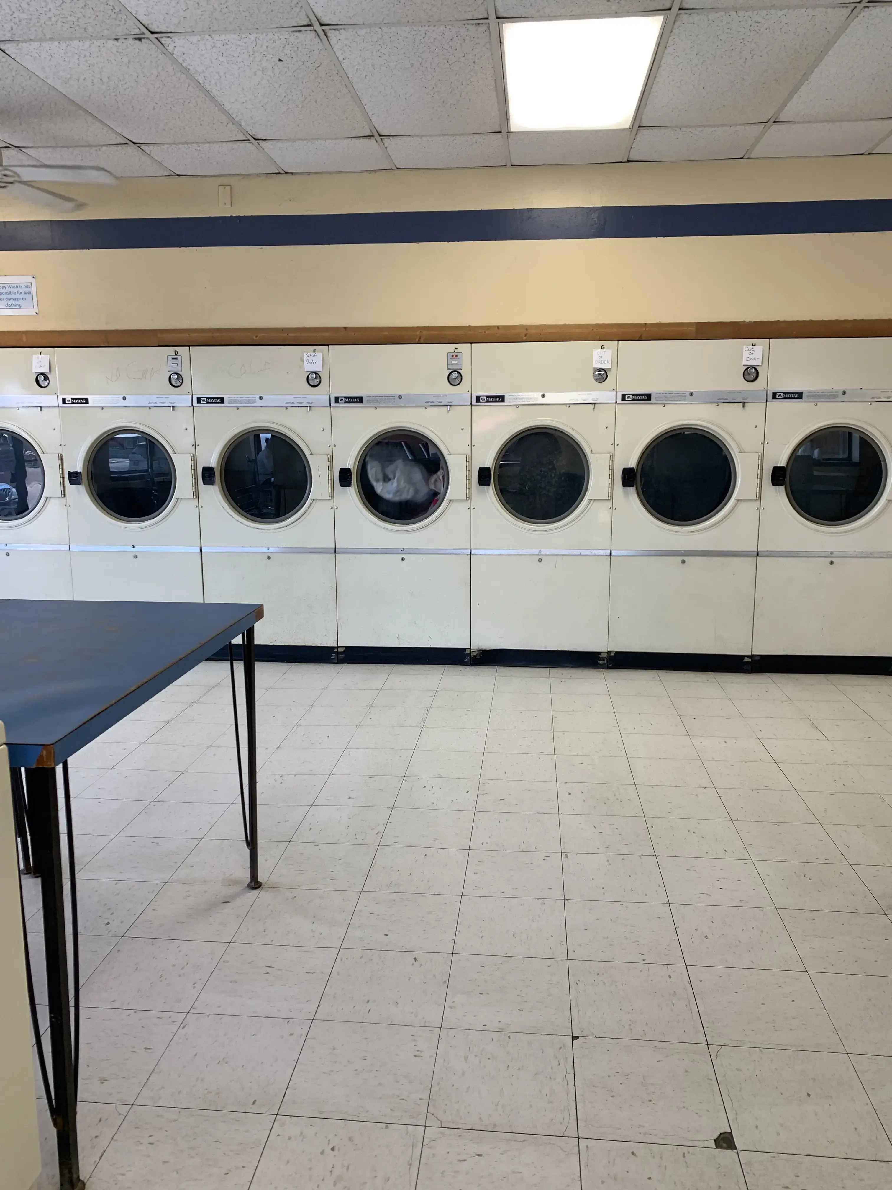Happy Wash Laundry - Image 2