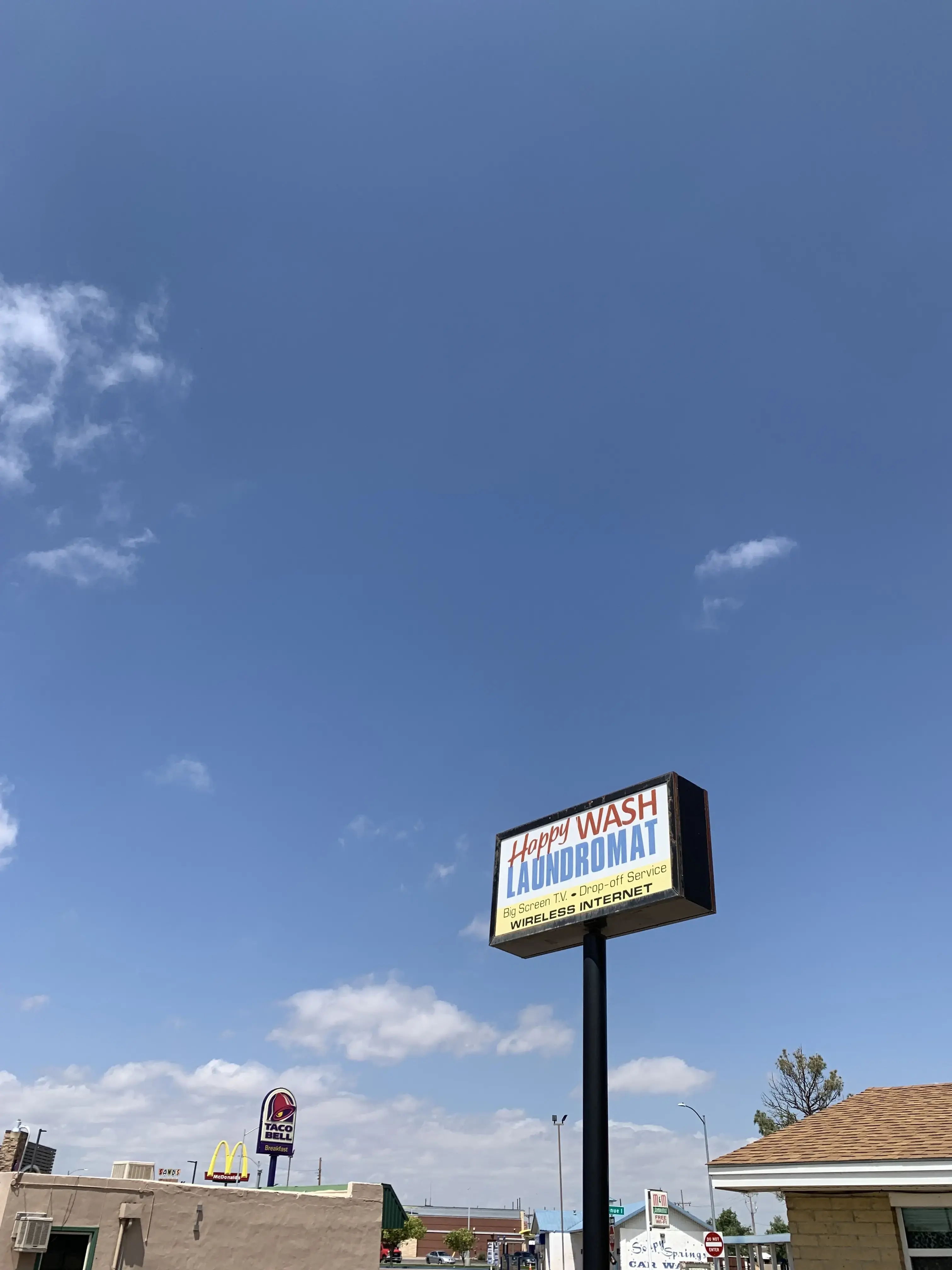 Happy Wash Laundry thumbnail 9