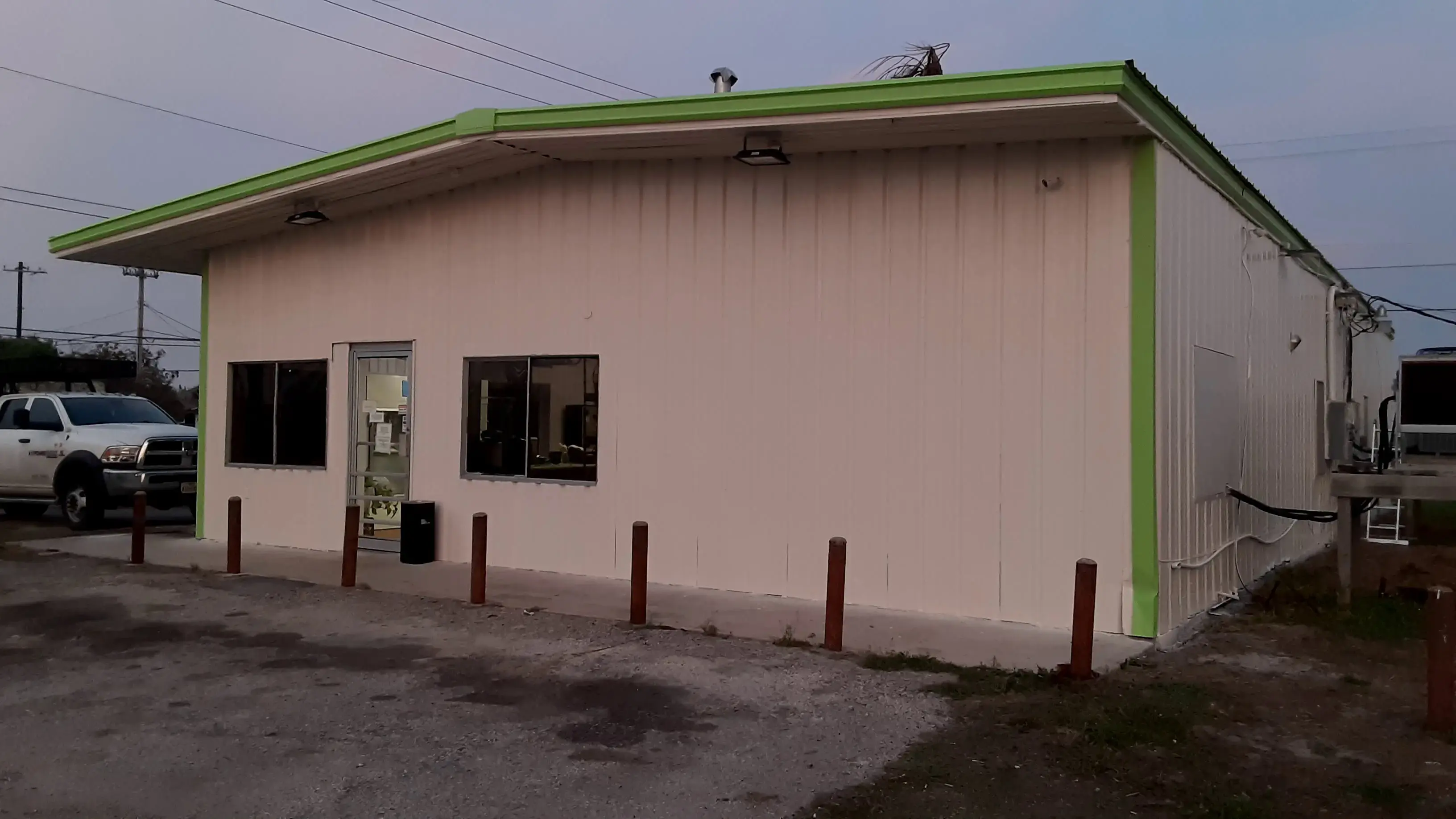 Harbor City Laundry - Image 3