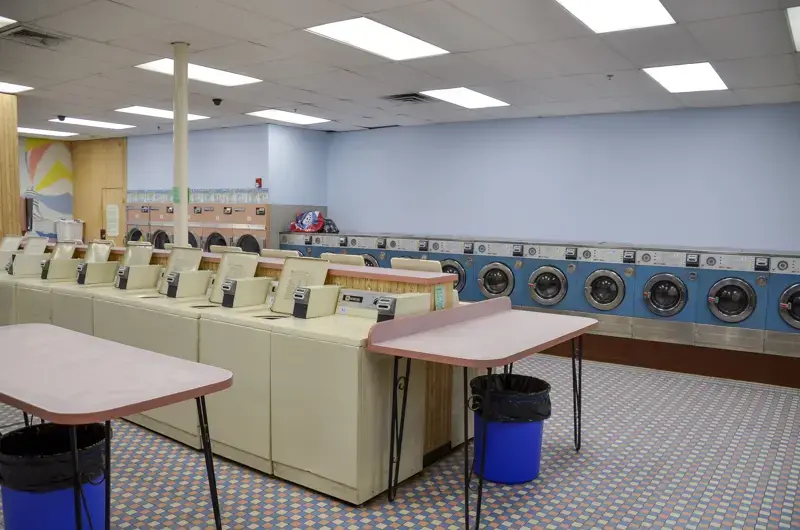Harborside Superwash Laundromat - Image 14