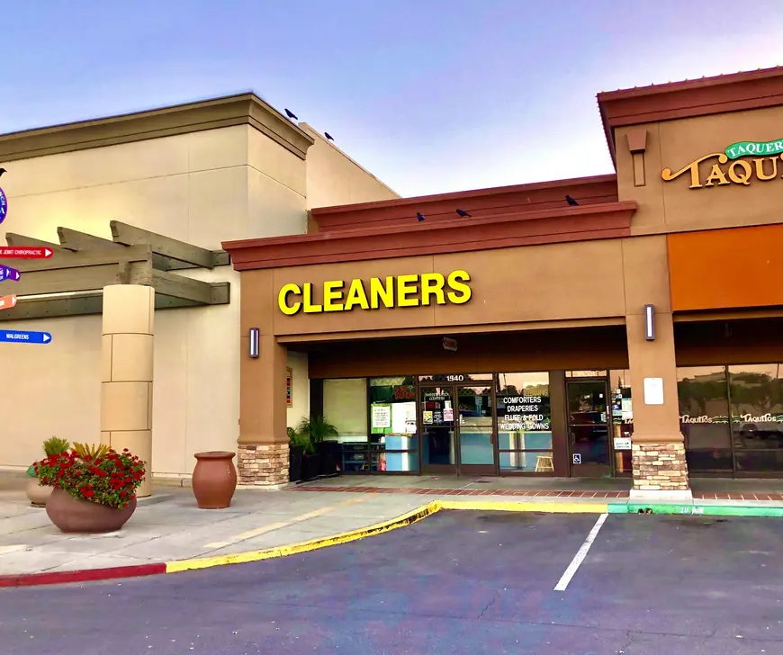Harden Ranch Dry Cleaners - Image 3