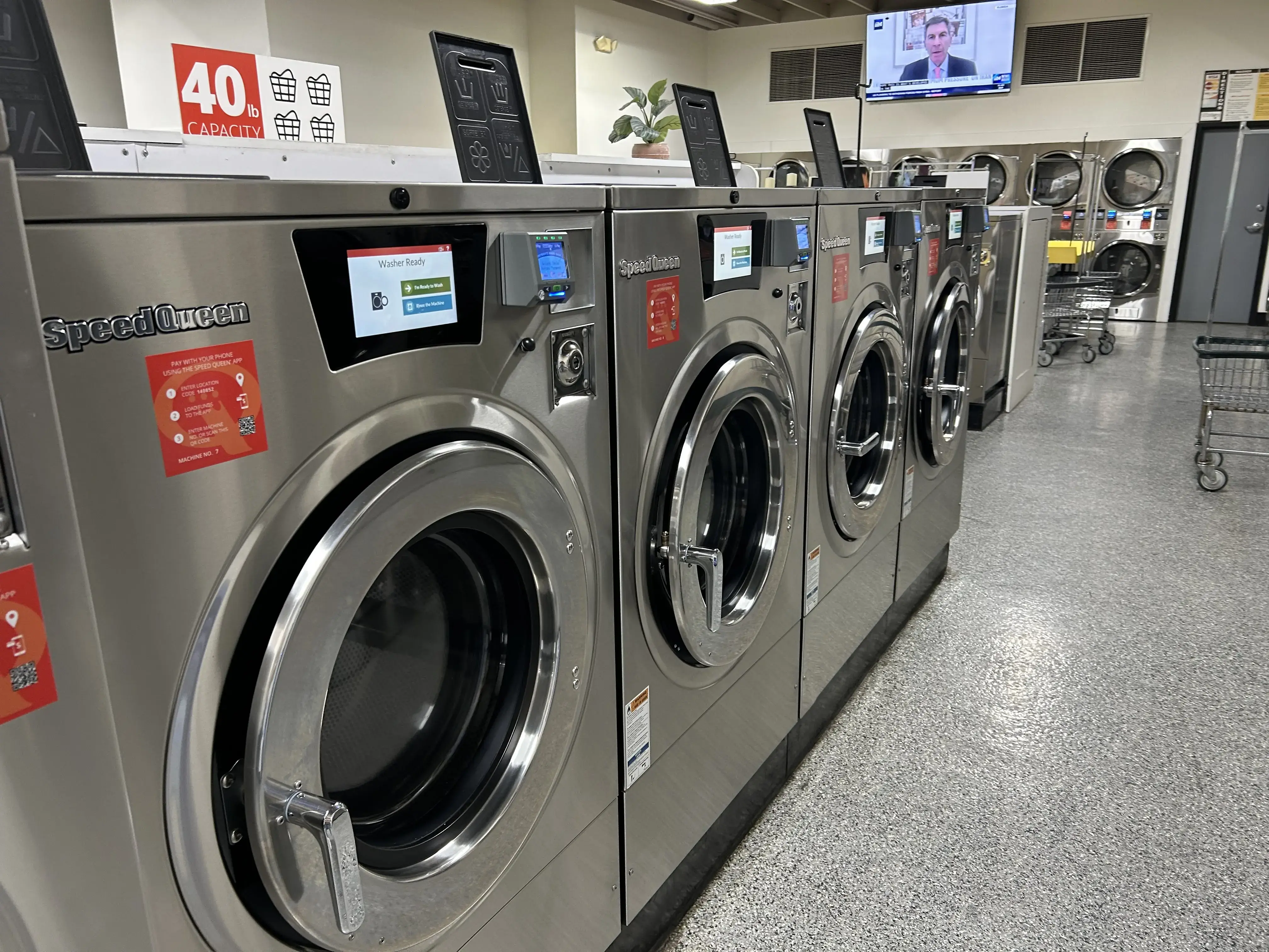 Harding Place Coin Laundry - Image 2