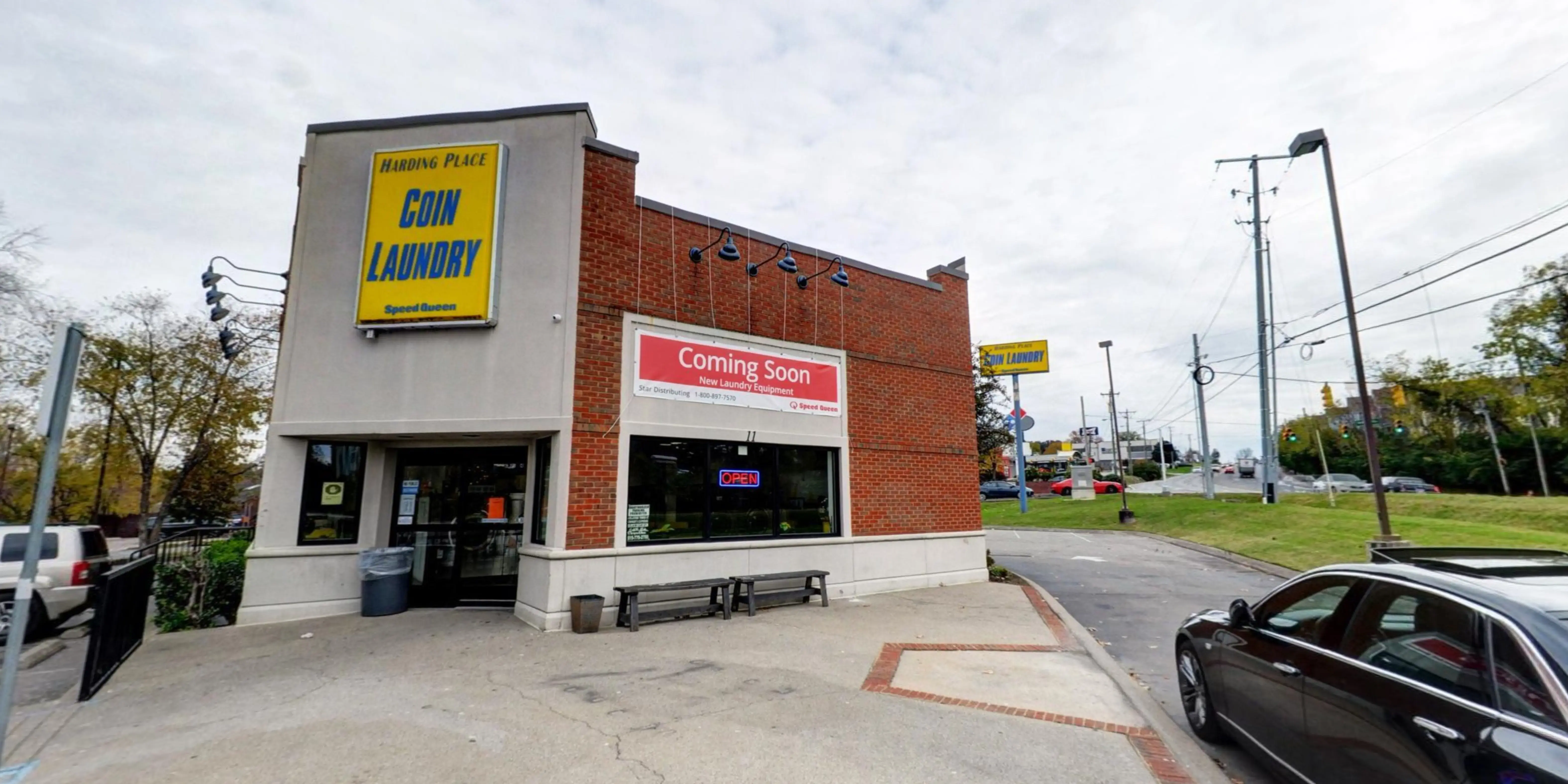Harding Place Coin Laundry - Image 17