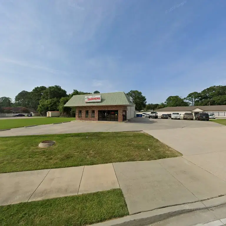 Hardy's Quality Cleaners - Image 3