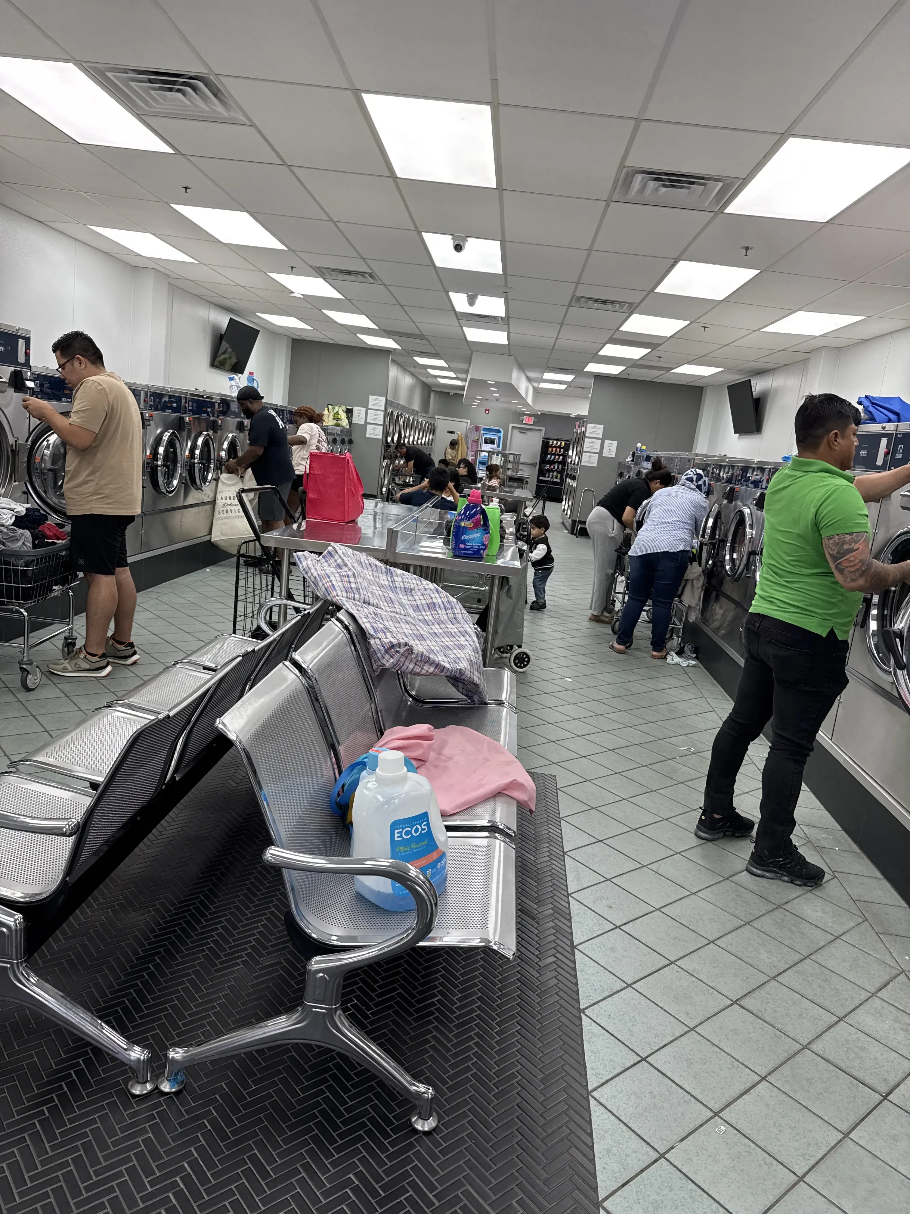 Harrison Laundromat - Image 6