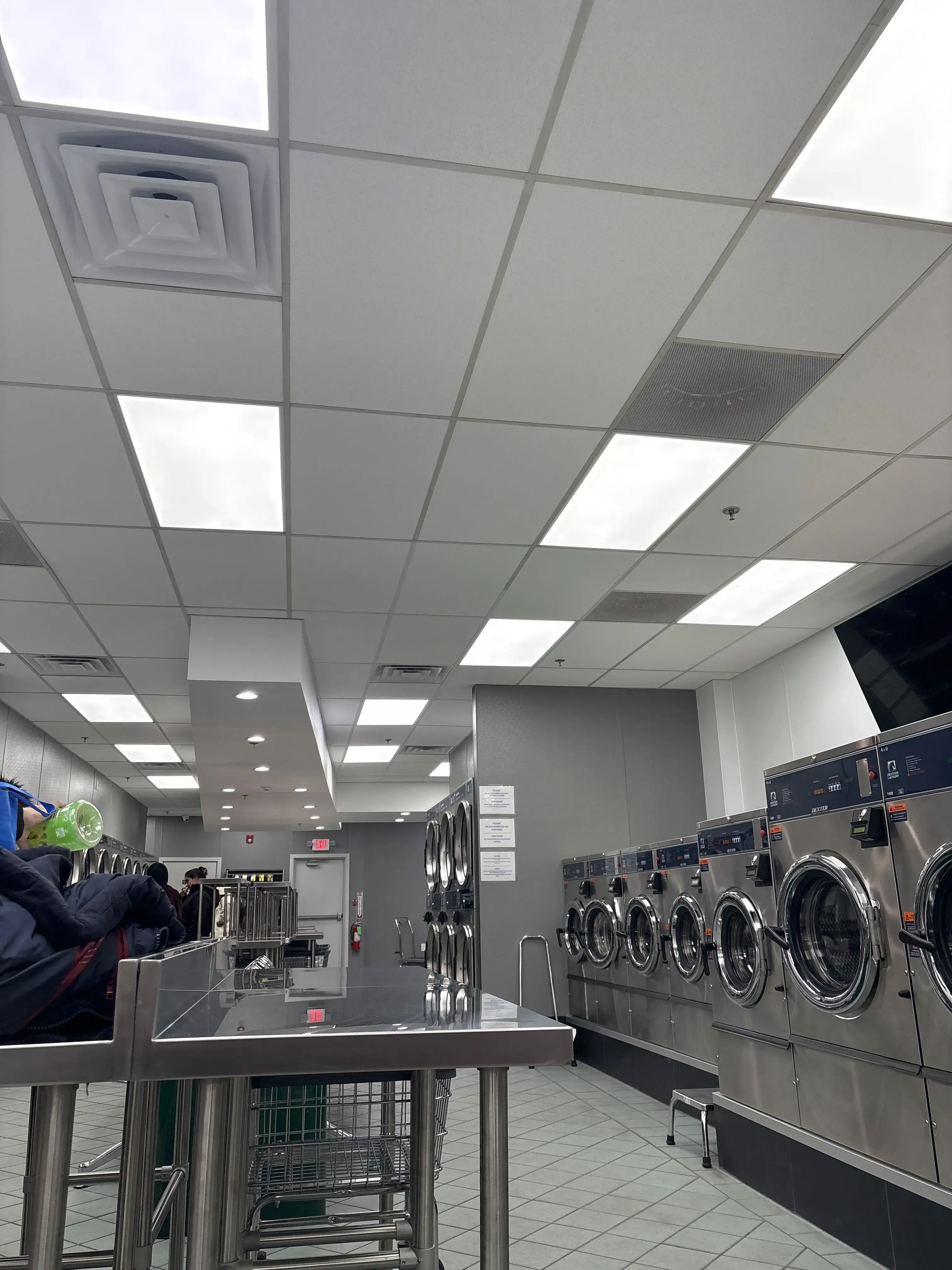 Harrison Laundromat - Image 8