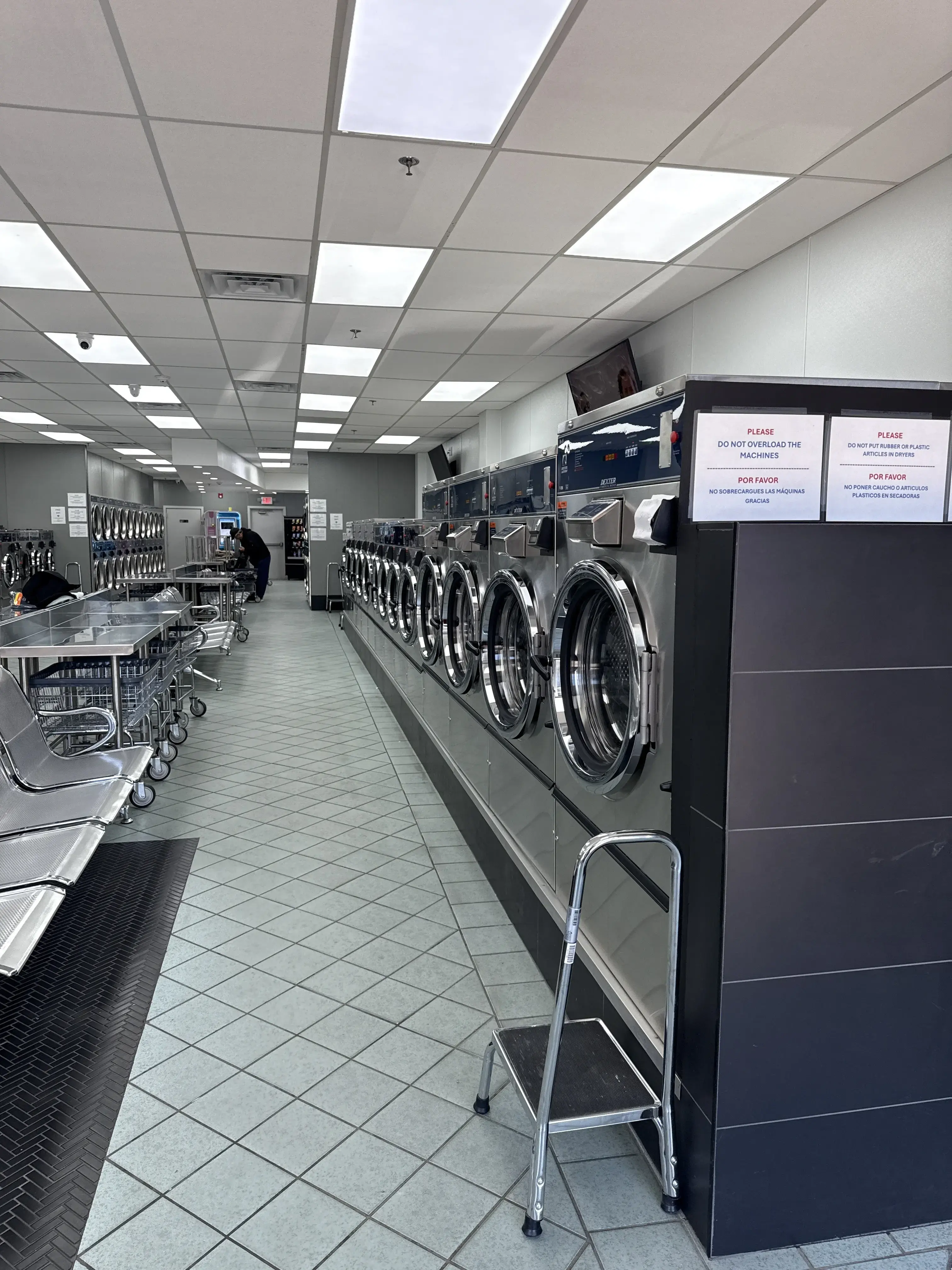 Harrison Laundromat thumbnail 10