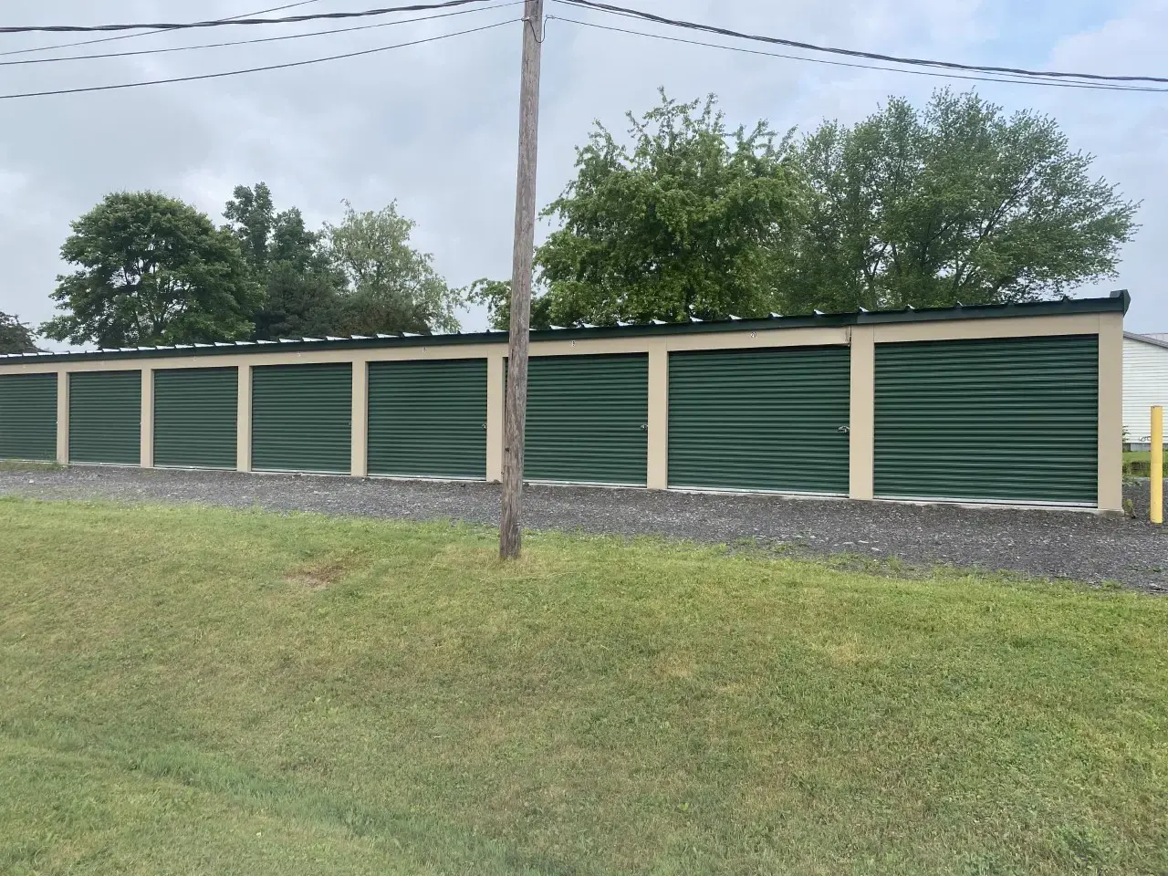 Harrisville Laundromat and Carwash - Image 3