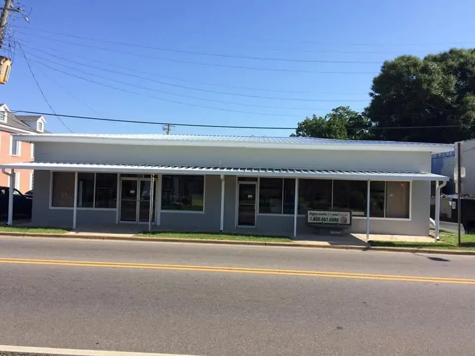 Hartford Super Laundry thumbnail 5