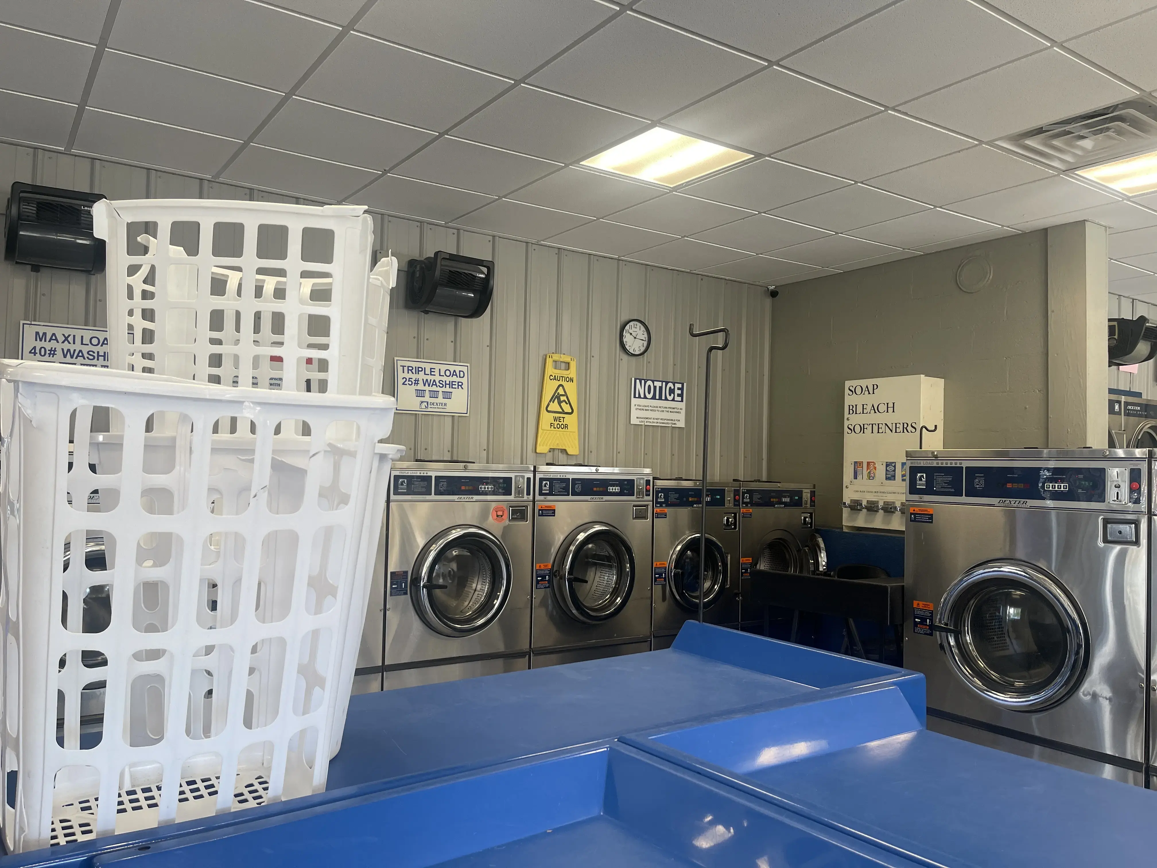 Hartford Super Laundry thumbnail 3