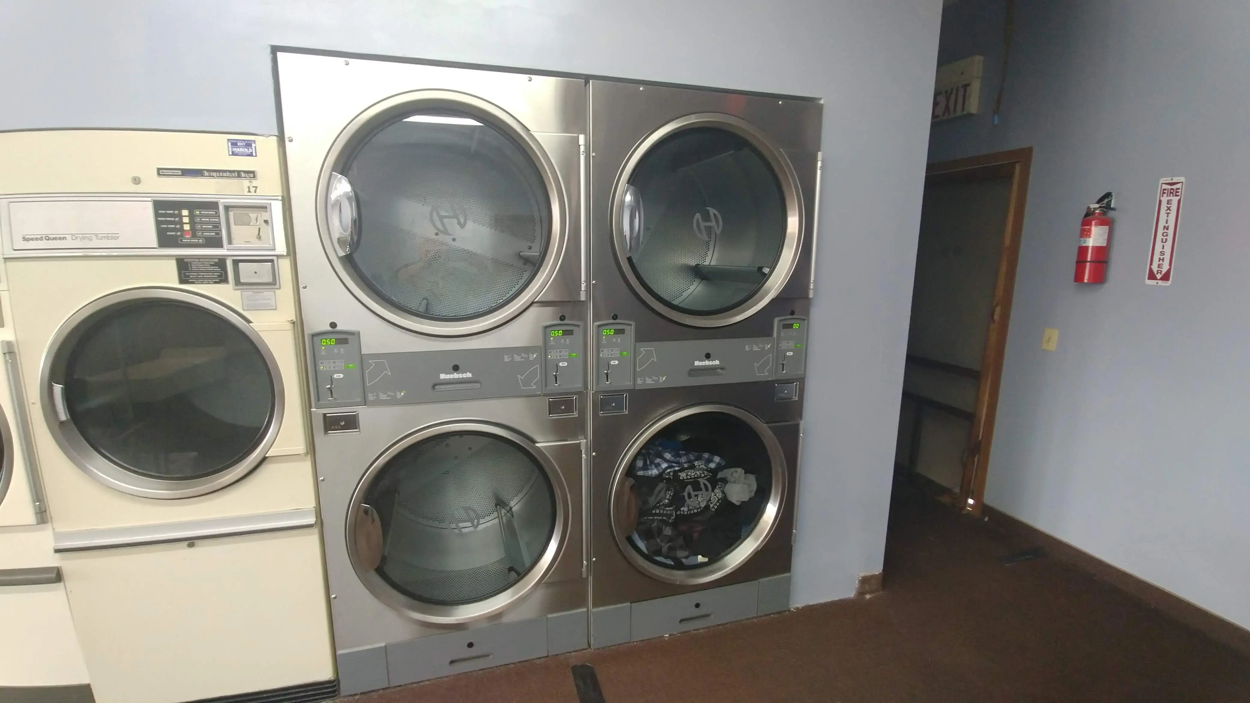 Hartville Coin Laundry and Cleaners - Image 3