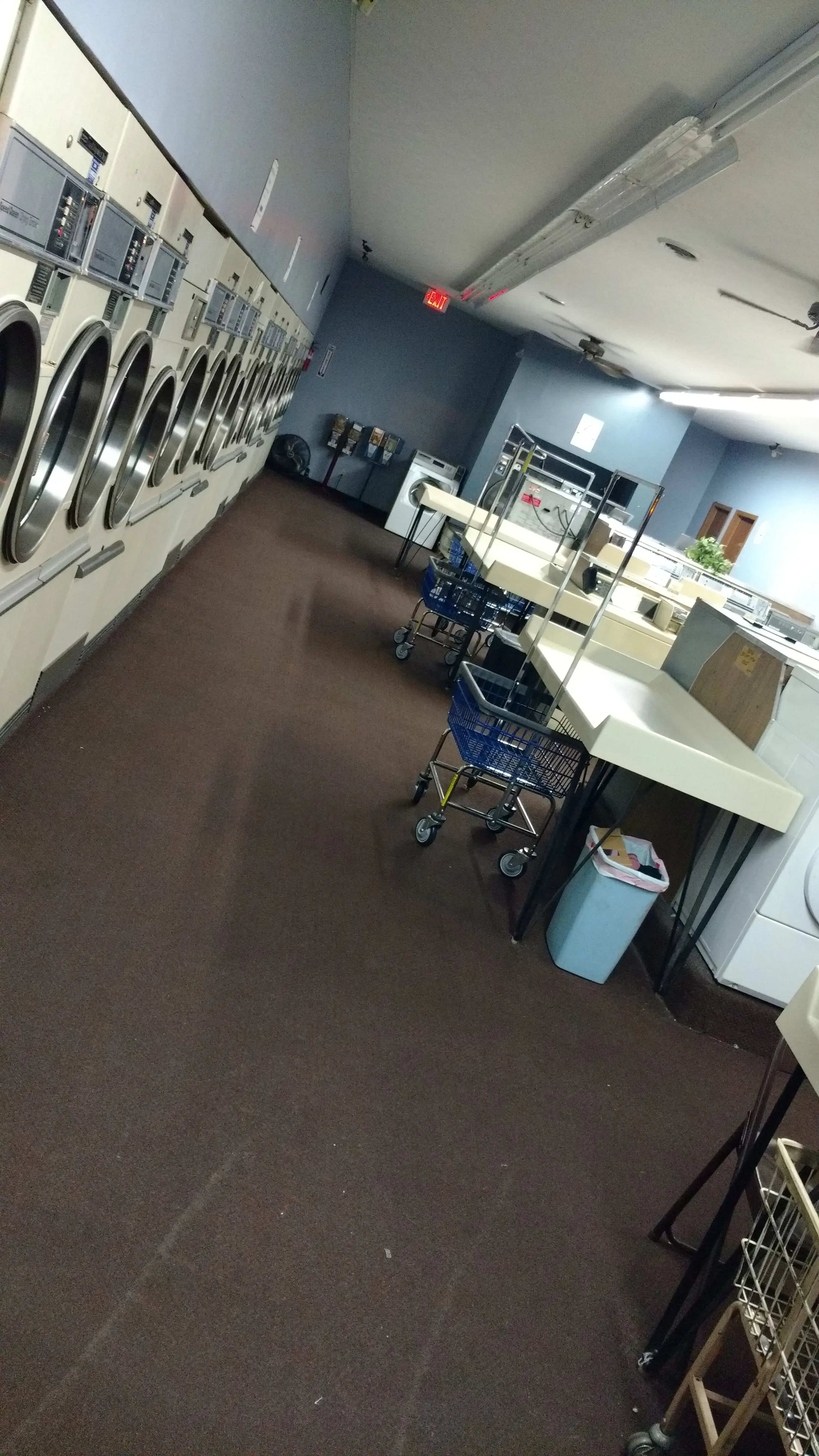 Hartville Coin Laundry and Cleaners - Image 4