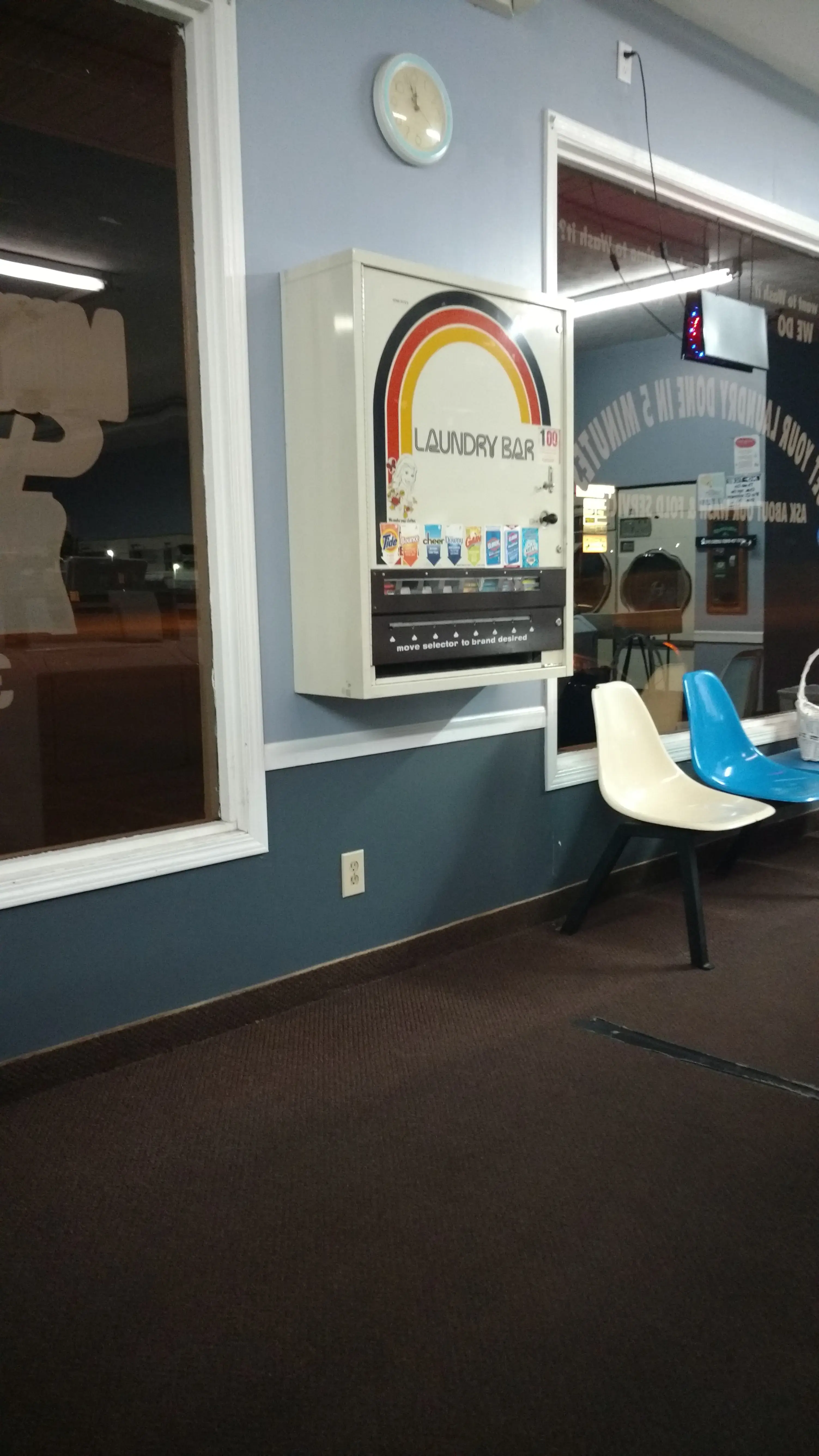 Hartville Coin Laundry and Cleaners - Image 10