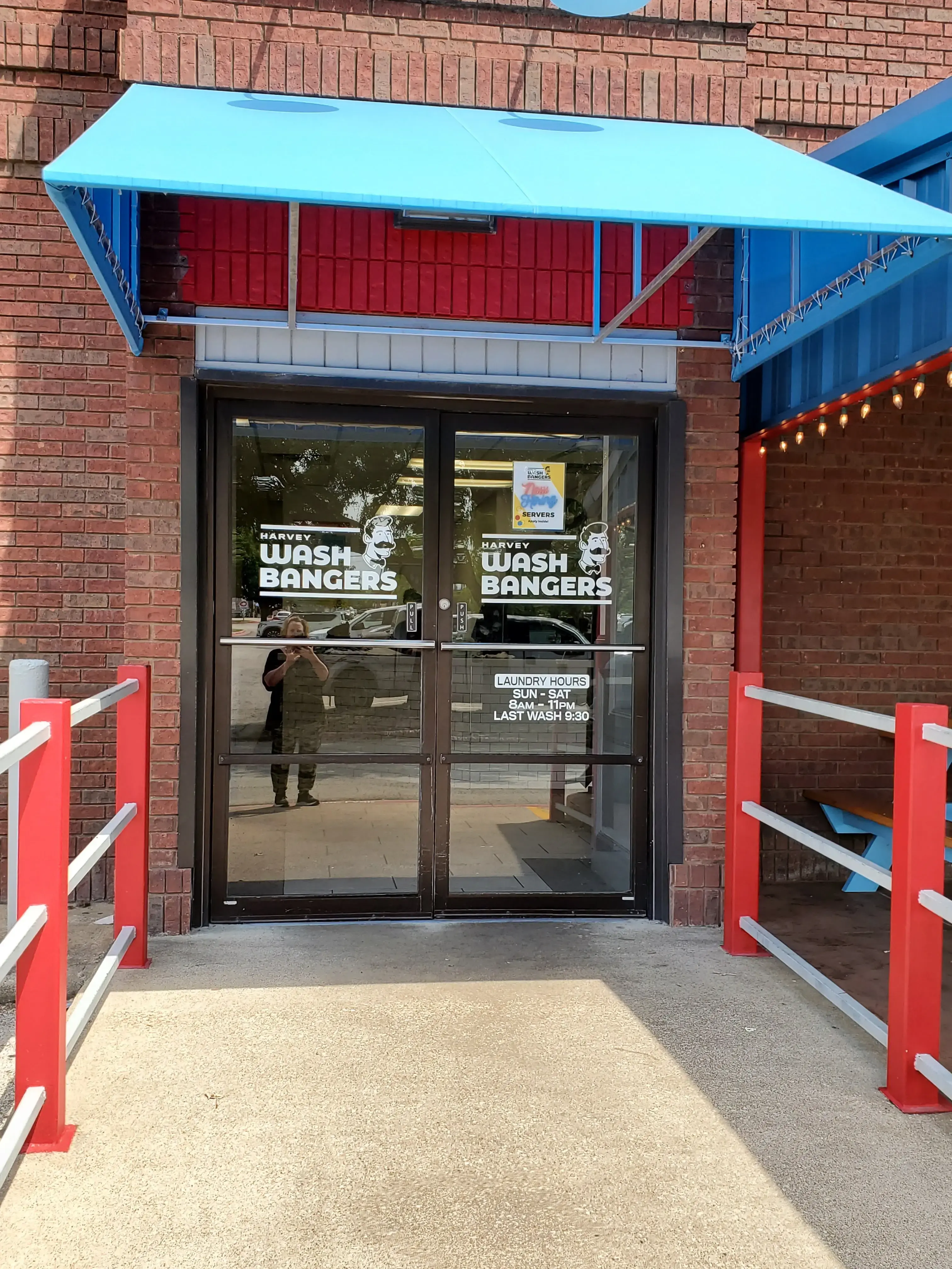 Harvey Washbangers Laundromat - Image 19