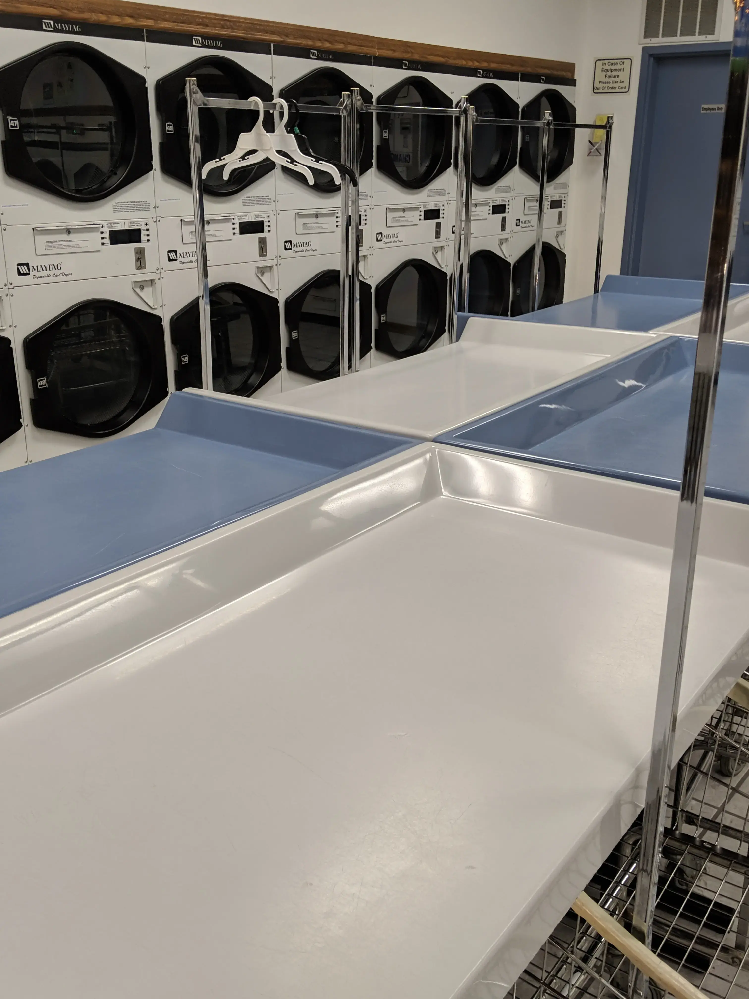 HD Laundromat - Image 6