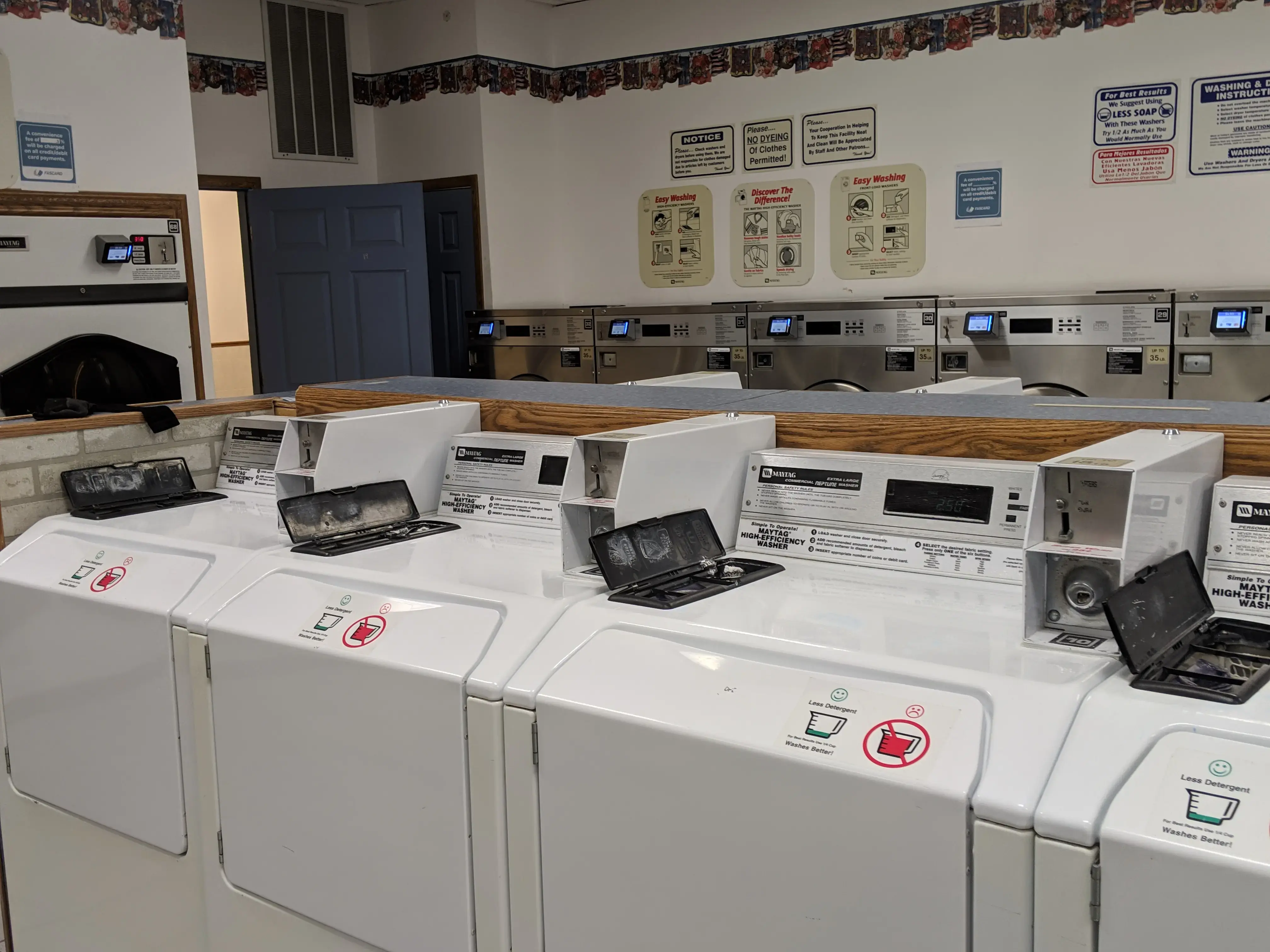 HD Laundromat thumbnail 9