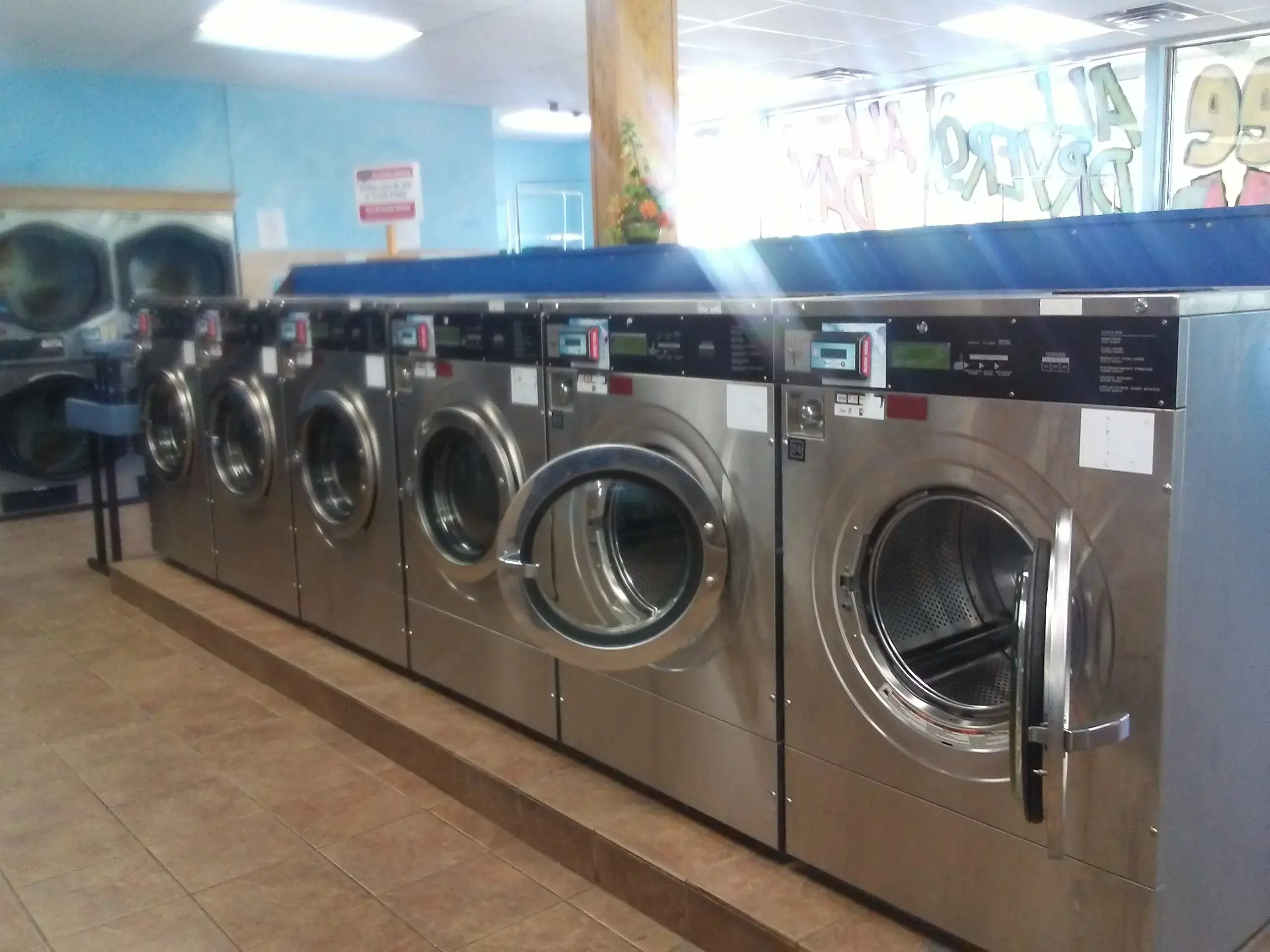 HD Laundry thumbnail 14