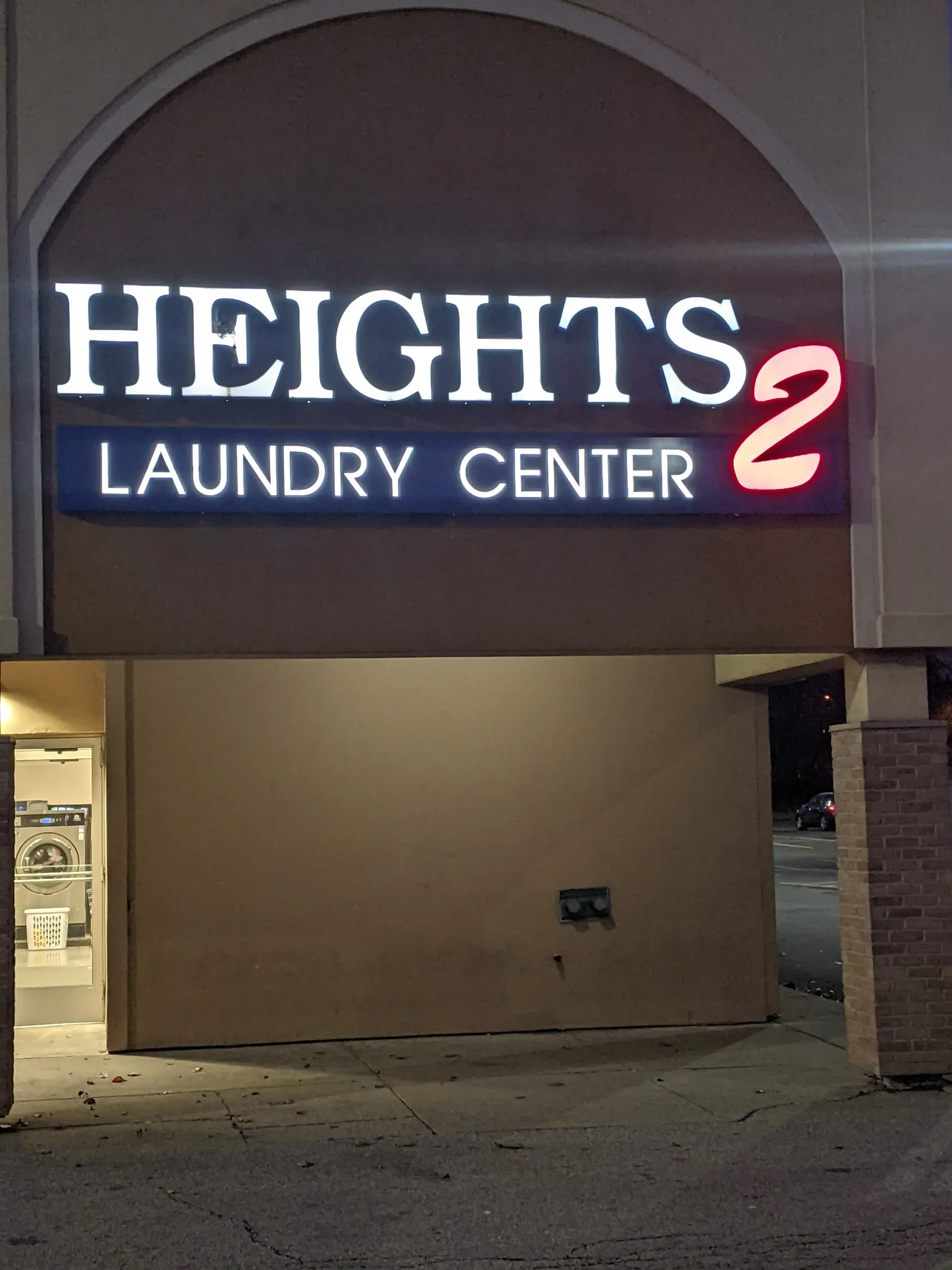 Heights Laundry 2 thumbnail 6