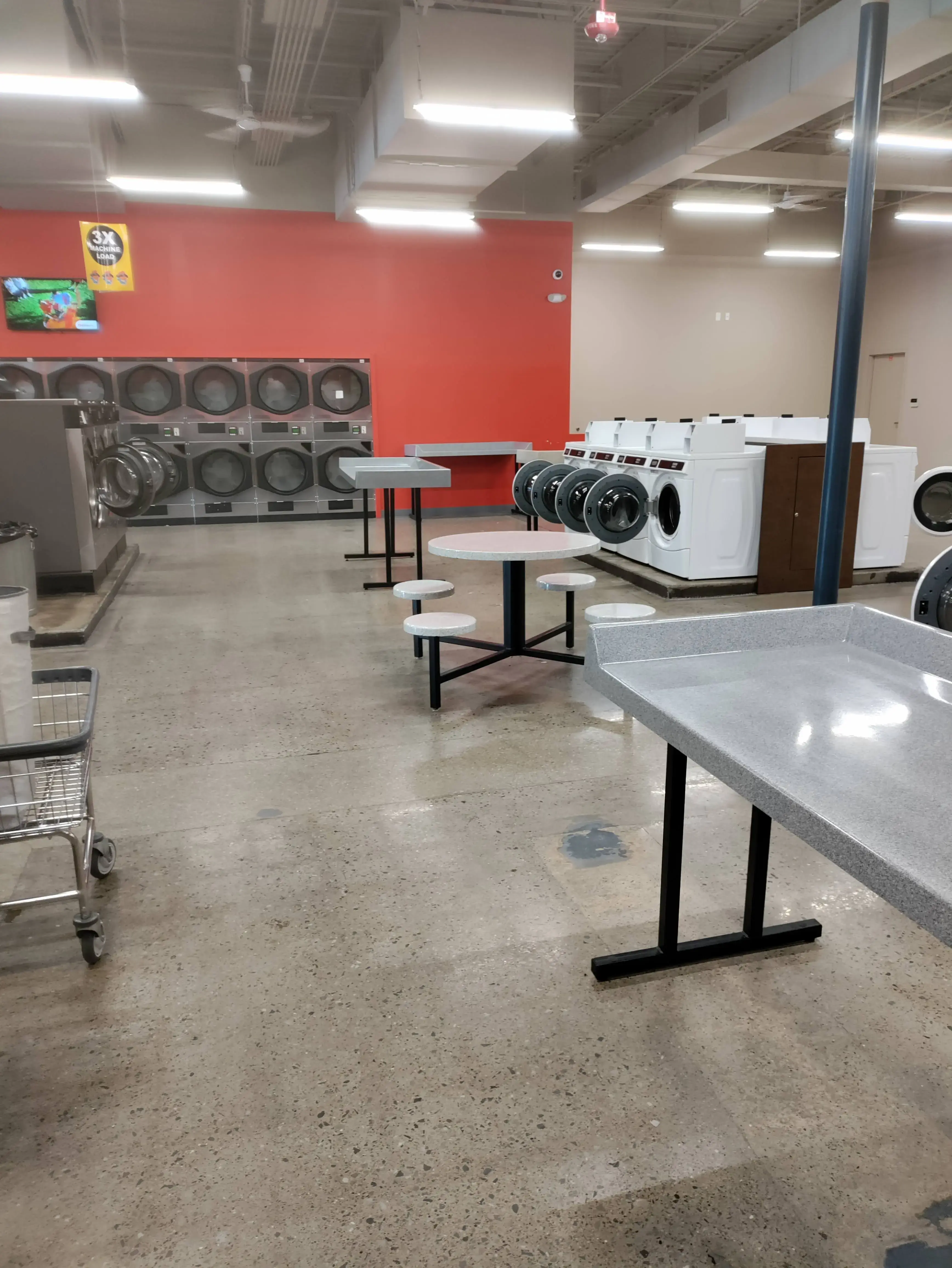 Heights Laundry 2 thumbnail 18