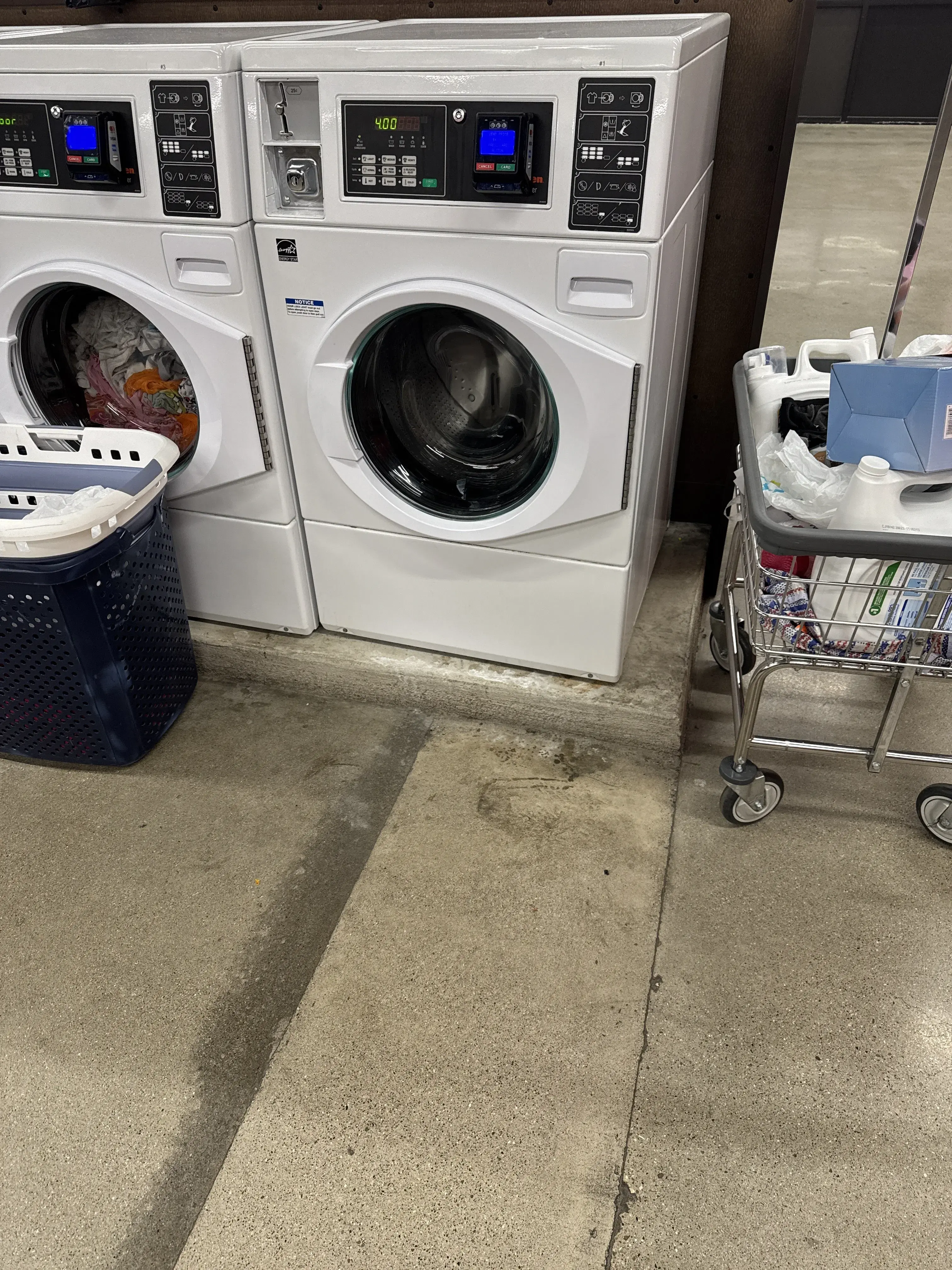 Heights Laundry 3 thumbnail 7