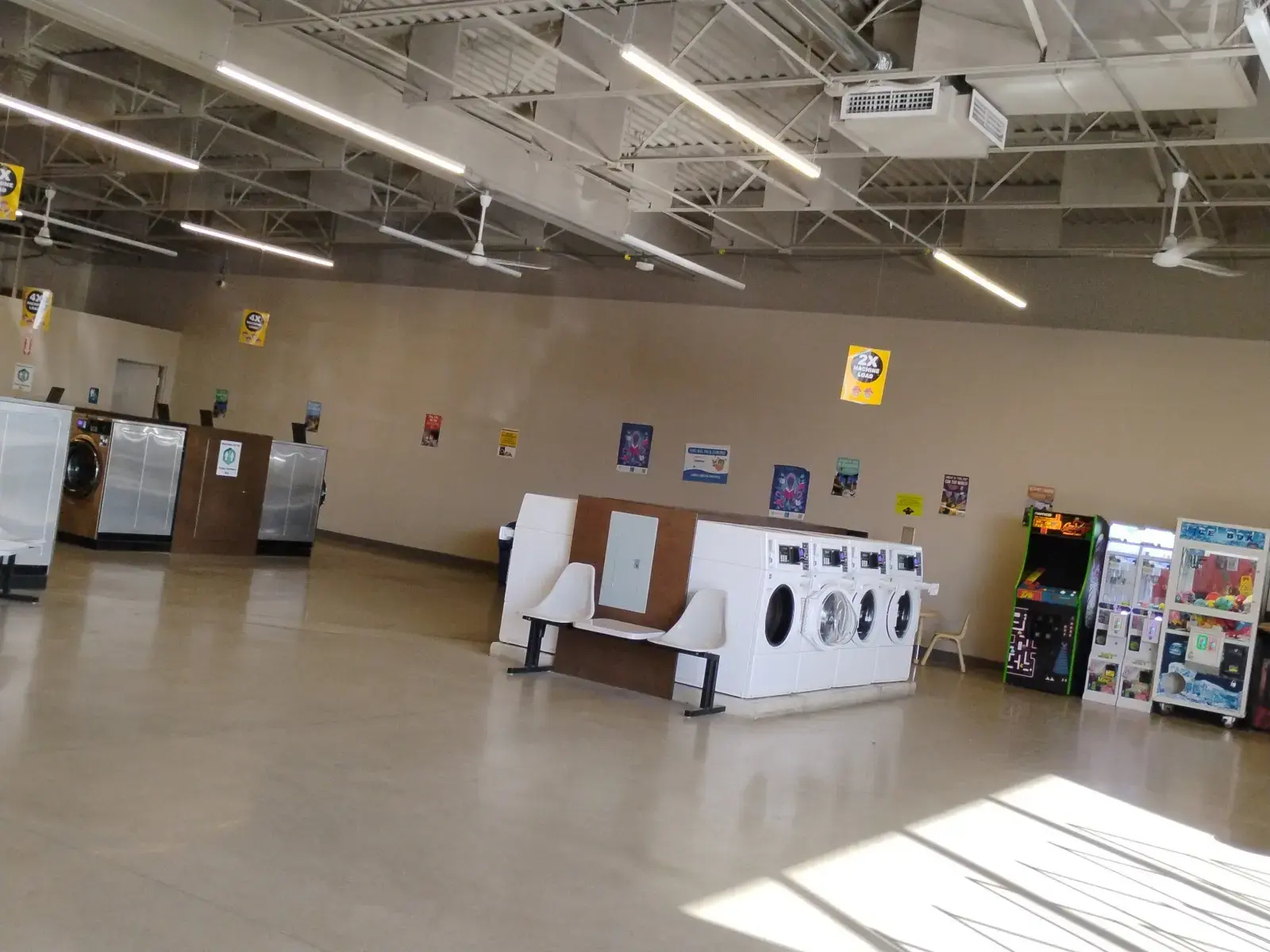 Heights Laundry 3 thumbnail 14