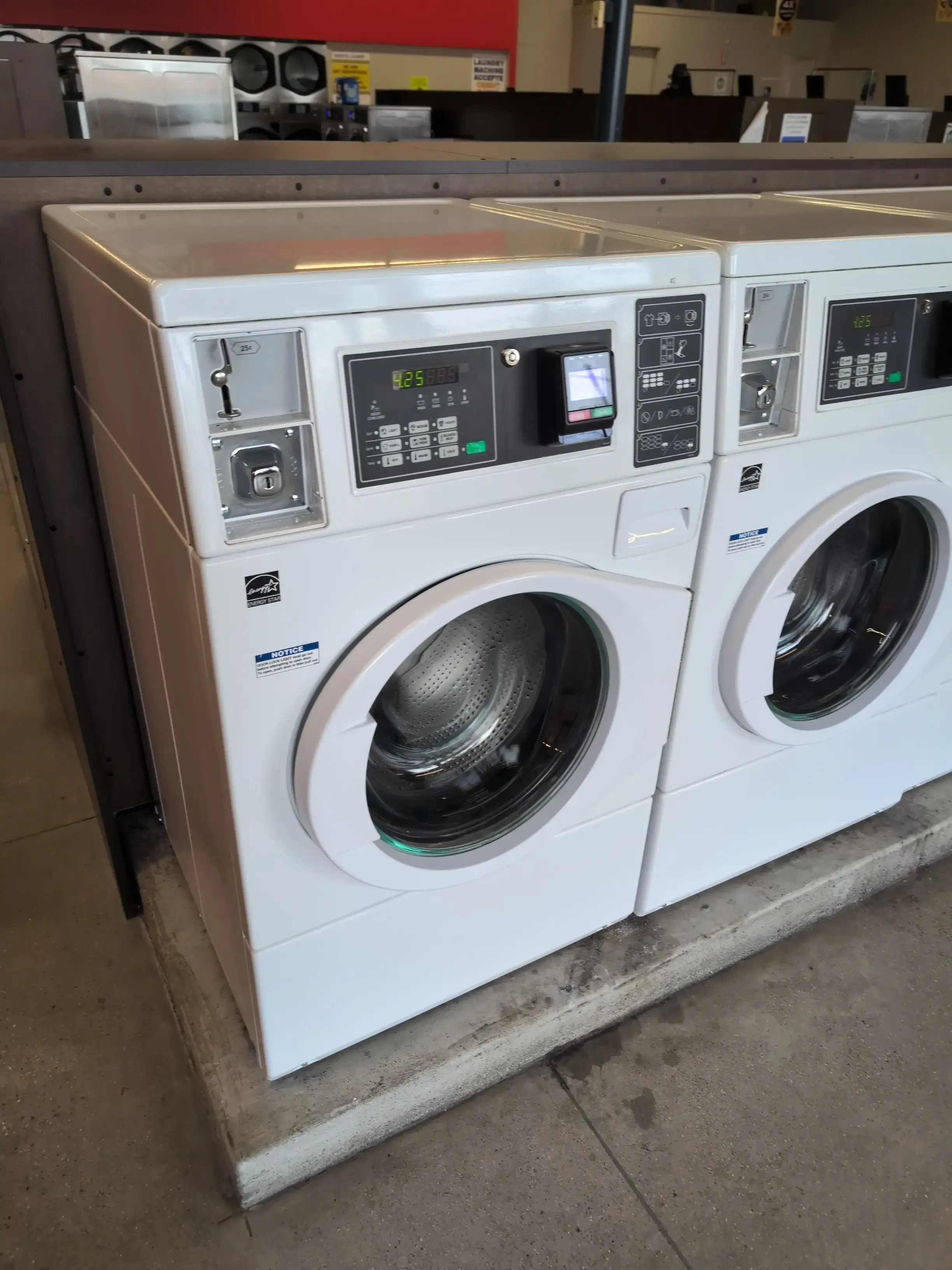 Heights Laundry 3 thumbnail 20