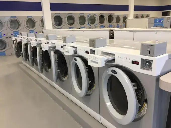 Heights Laundry Center thumbnail 2