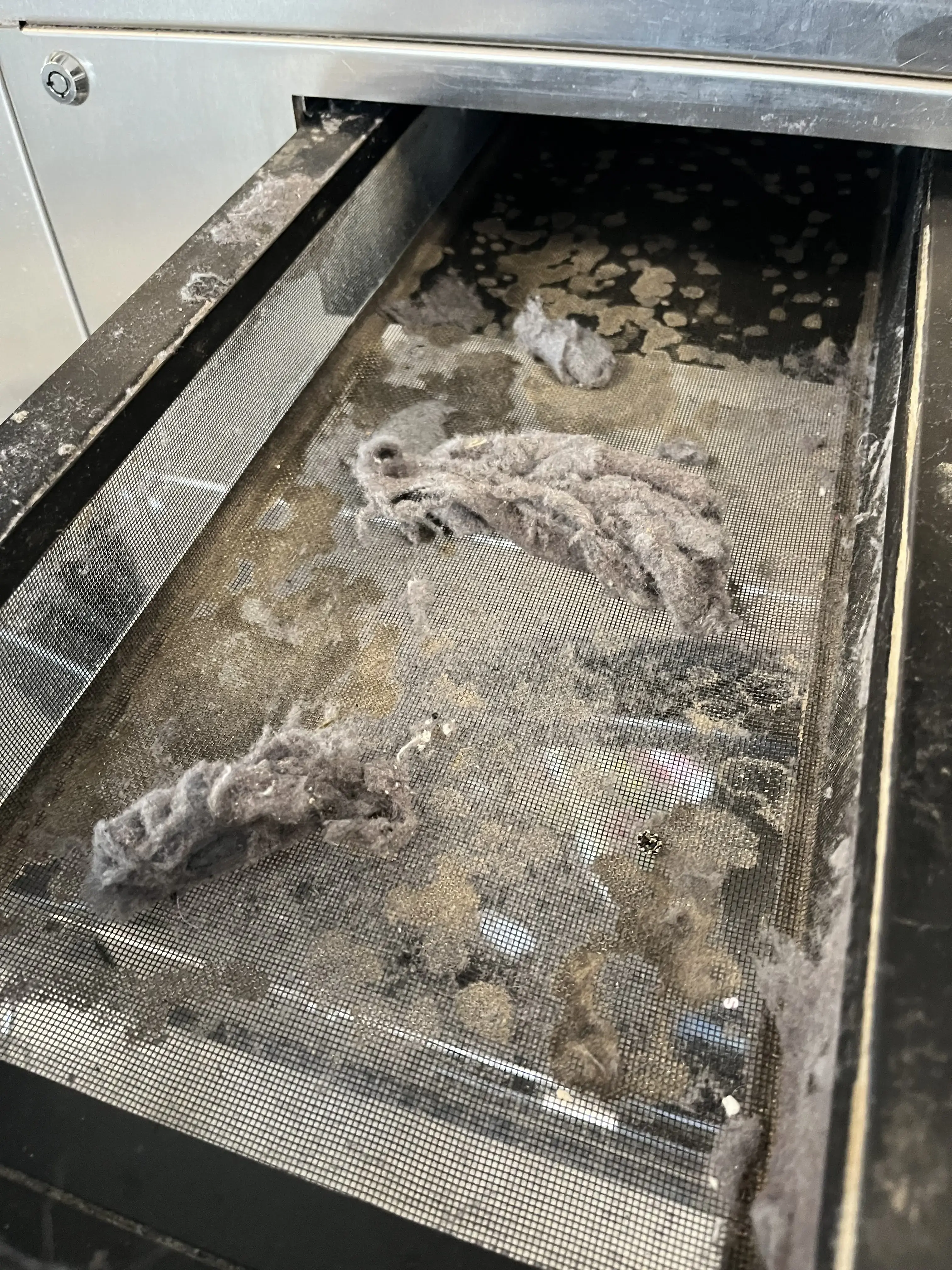 Heights Laundry Center - Image 12