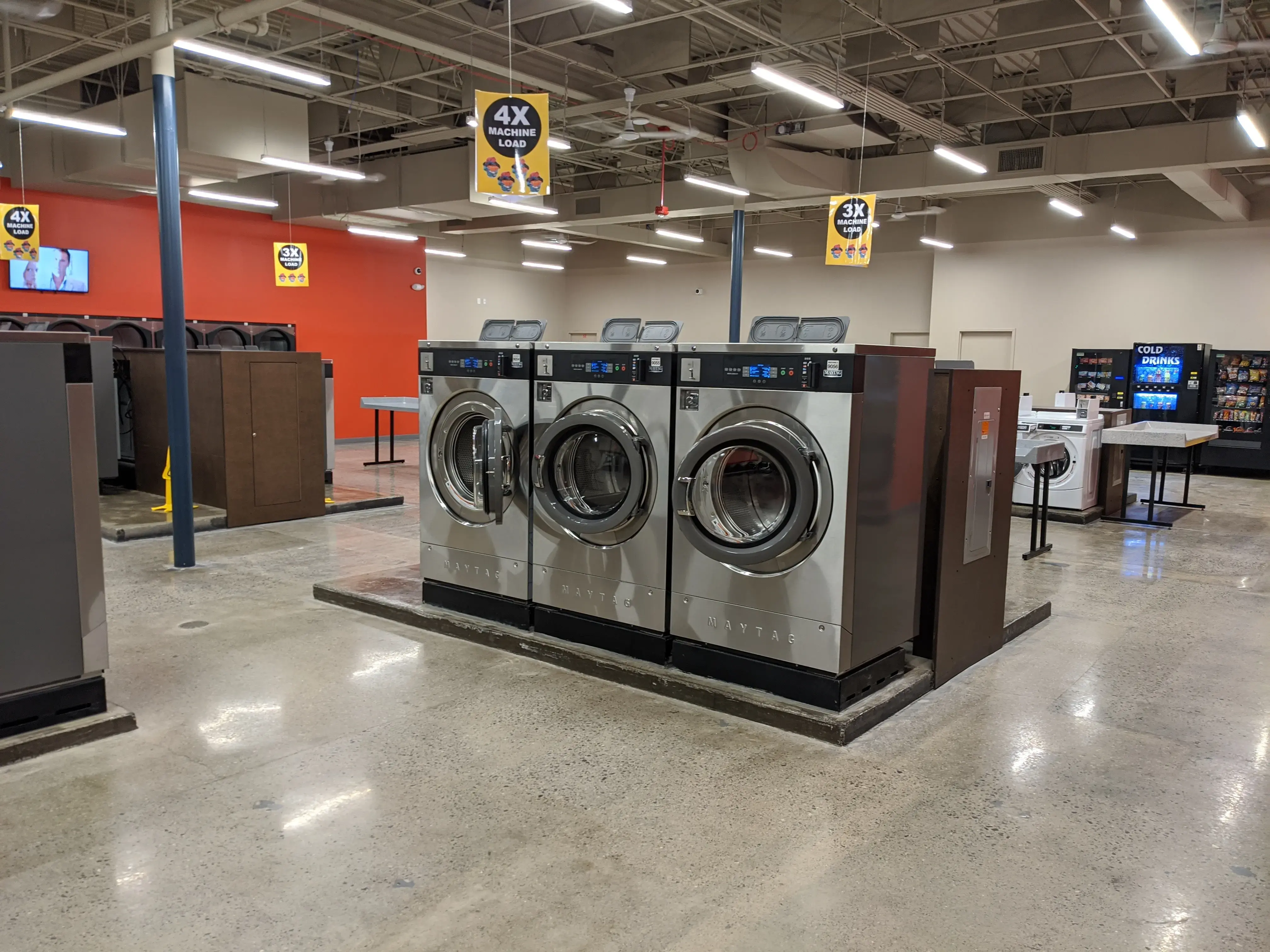 Heights Laundry Center thumbnail 14